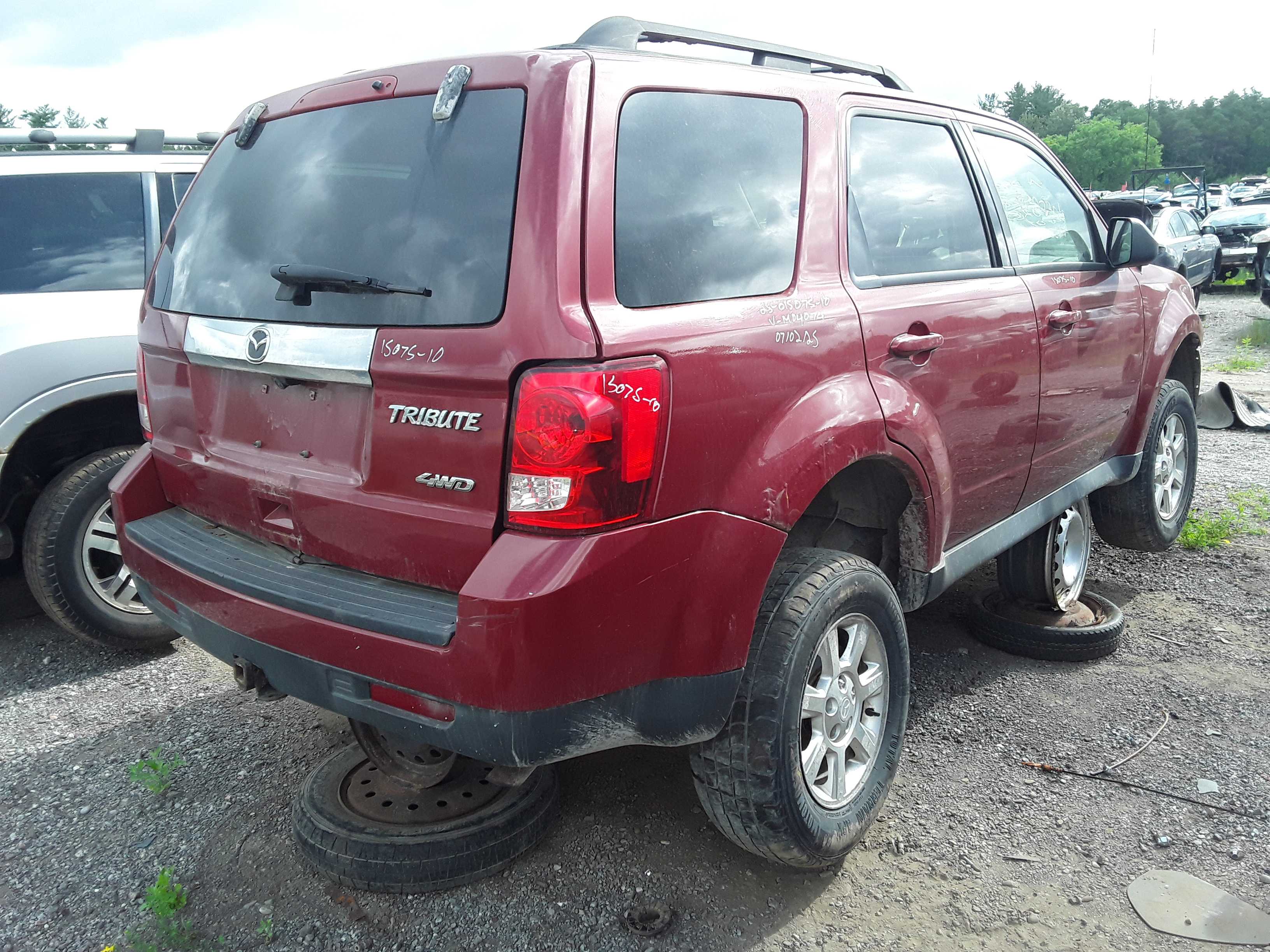MAZDA TRIBUTE 2010