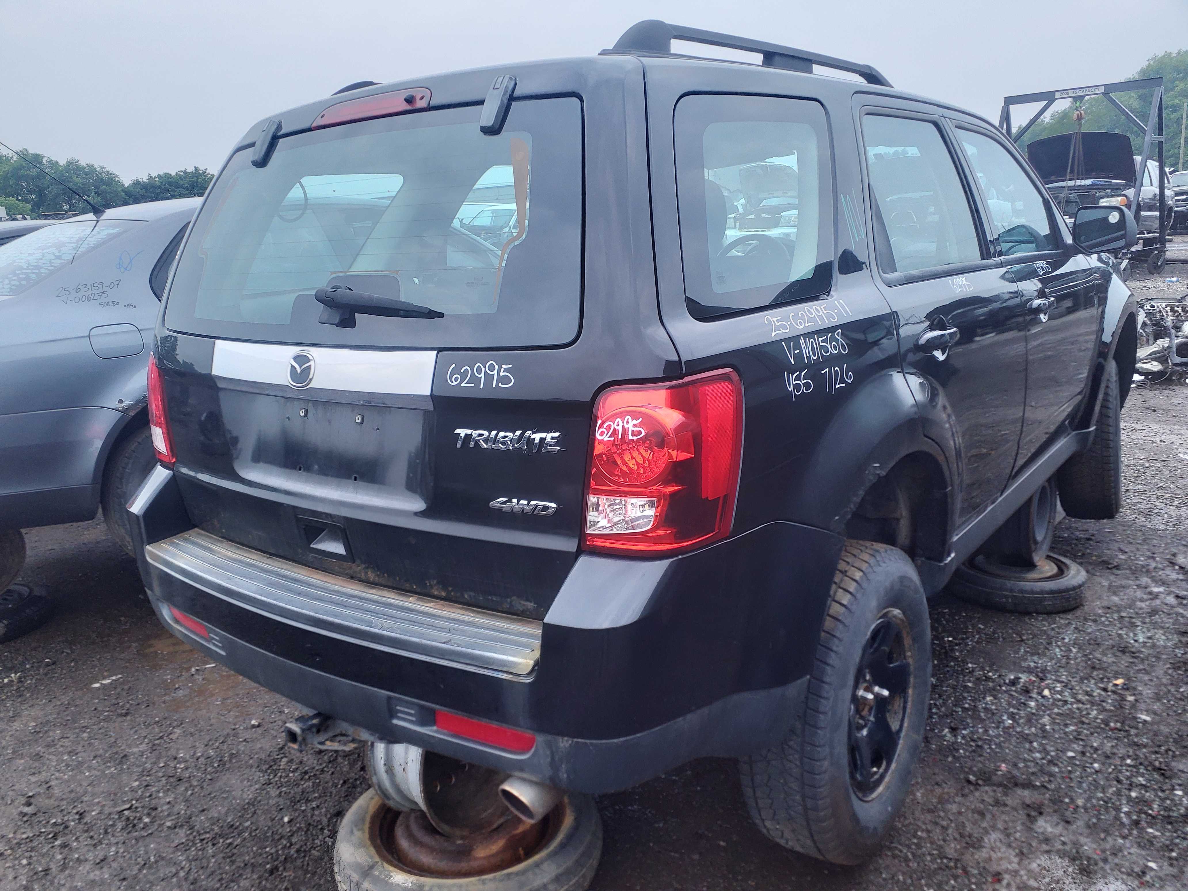 MAZDA TRIBUTE 2011