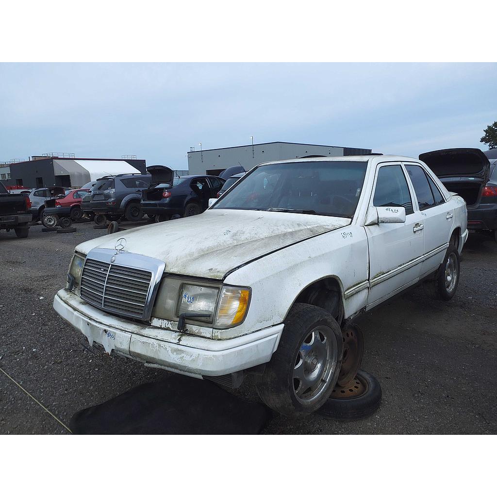 MERCEDES-BENZ 300 SERIES 1987