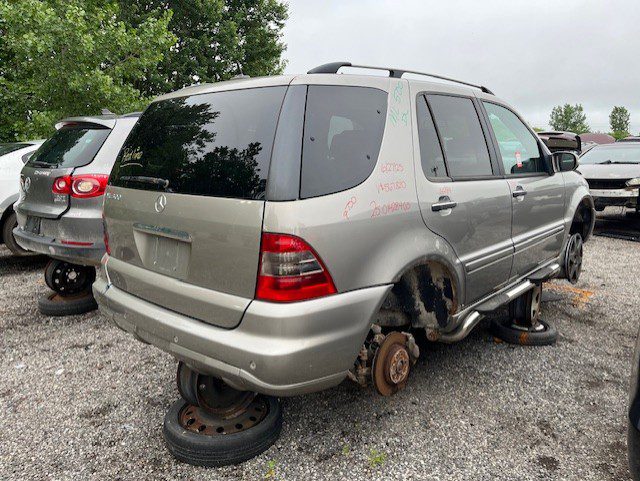 MERCEDES-BENZ M-CLASS 2005