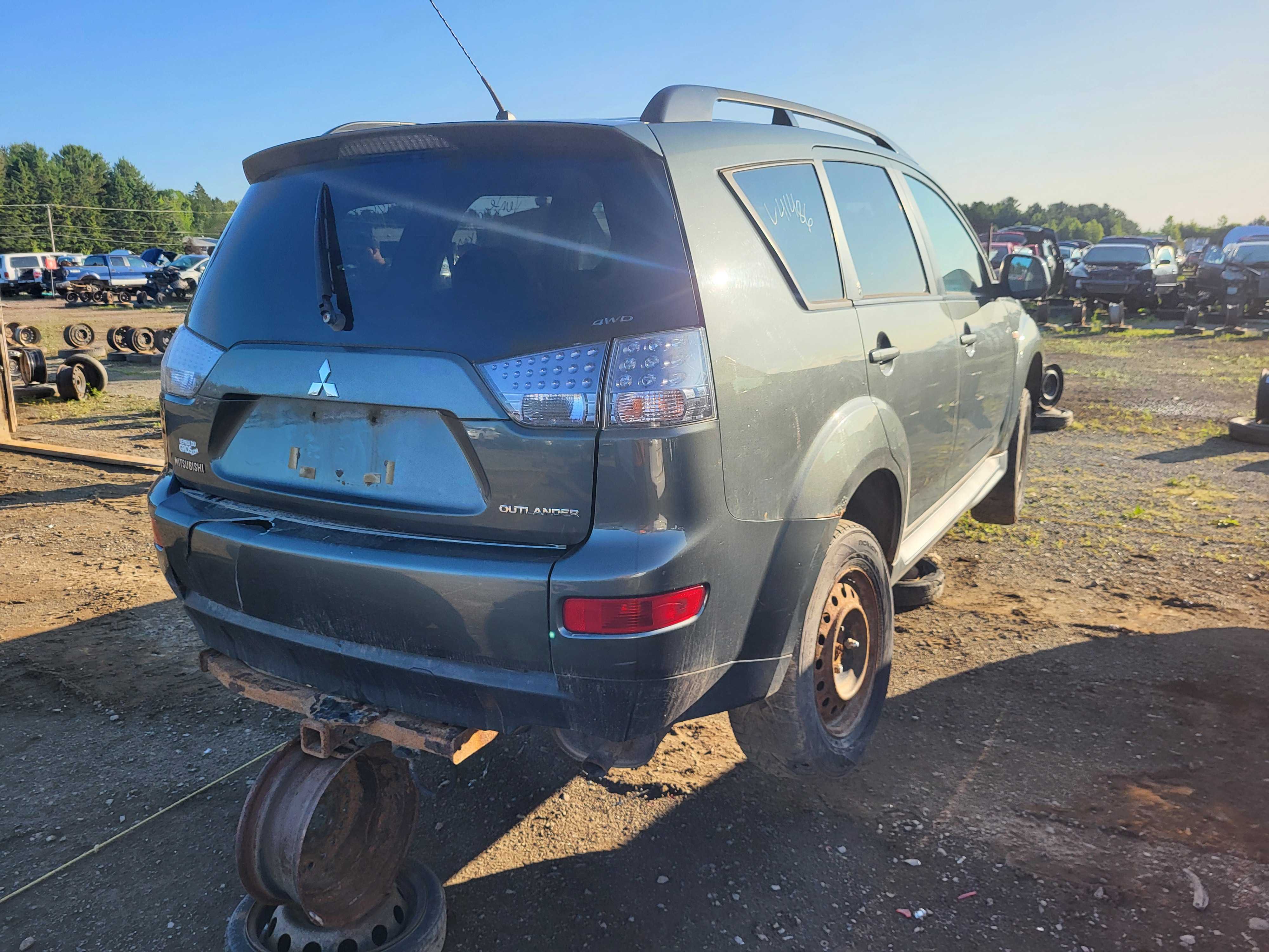 MITSUBISHI OUTLANDER 2009