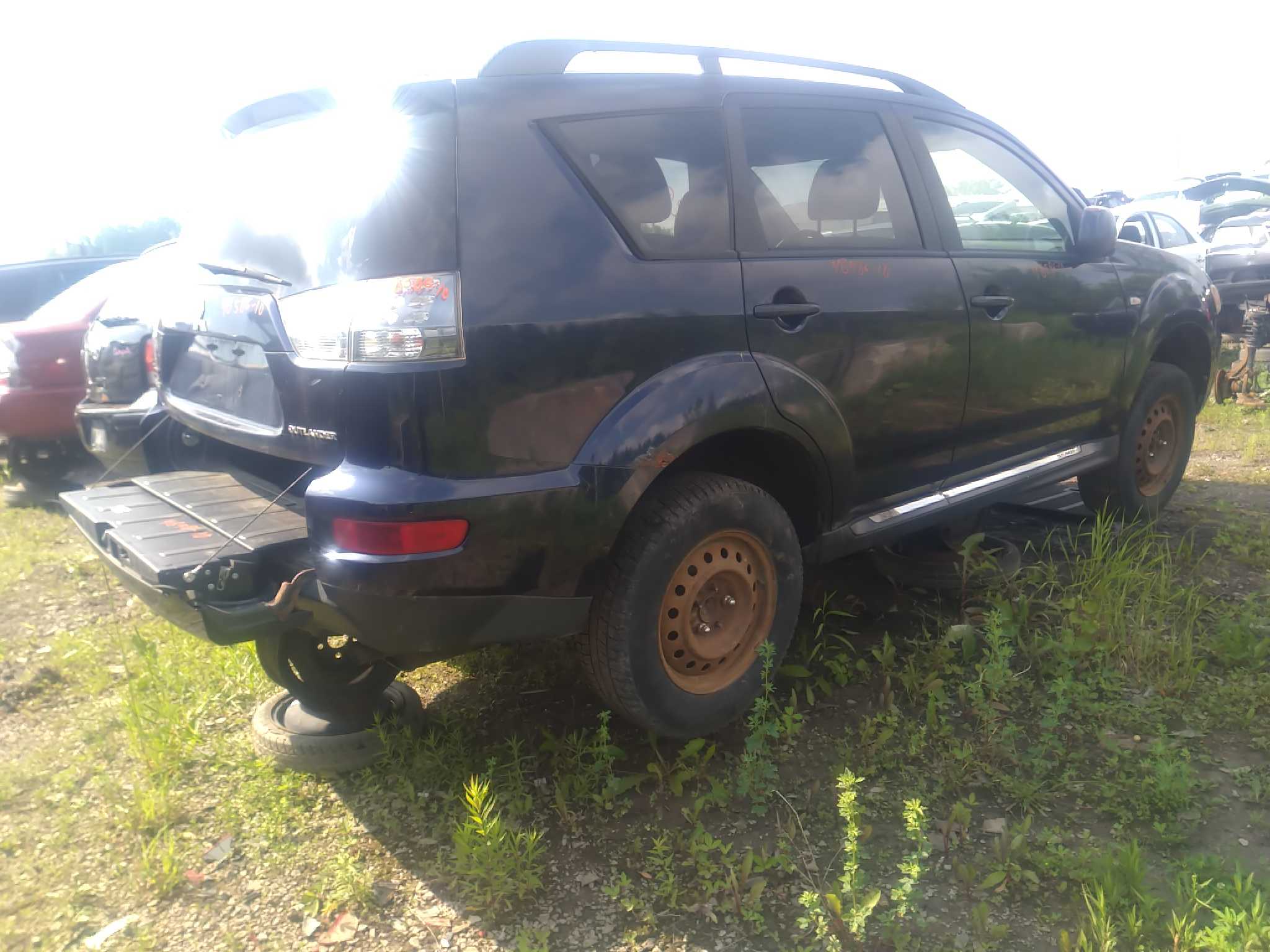 MITSUBISHI OUTLANDER 2010