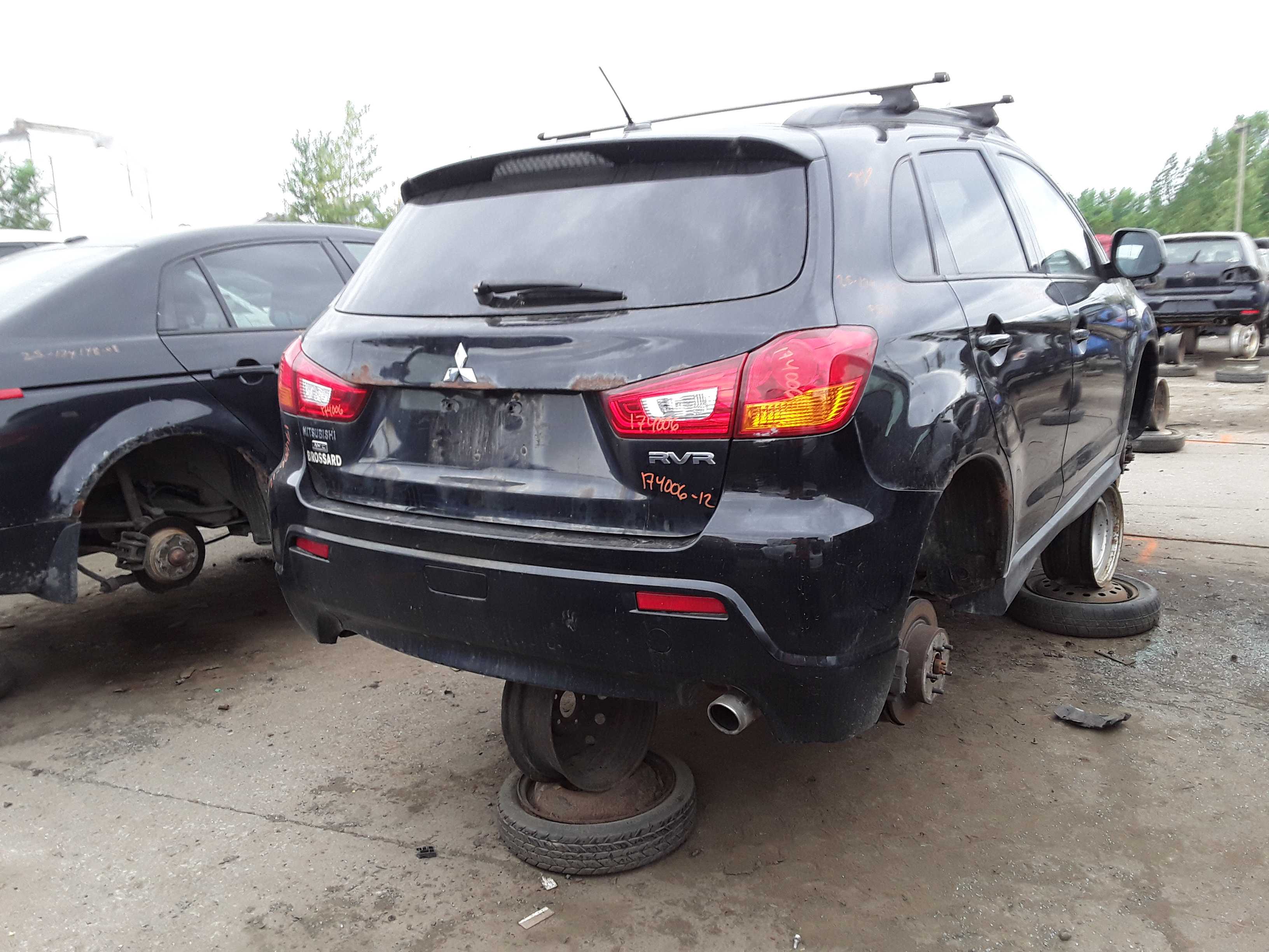 MITSUBISHI RVR 2012