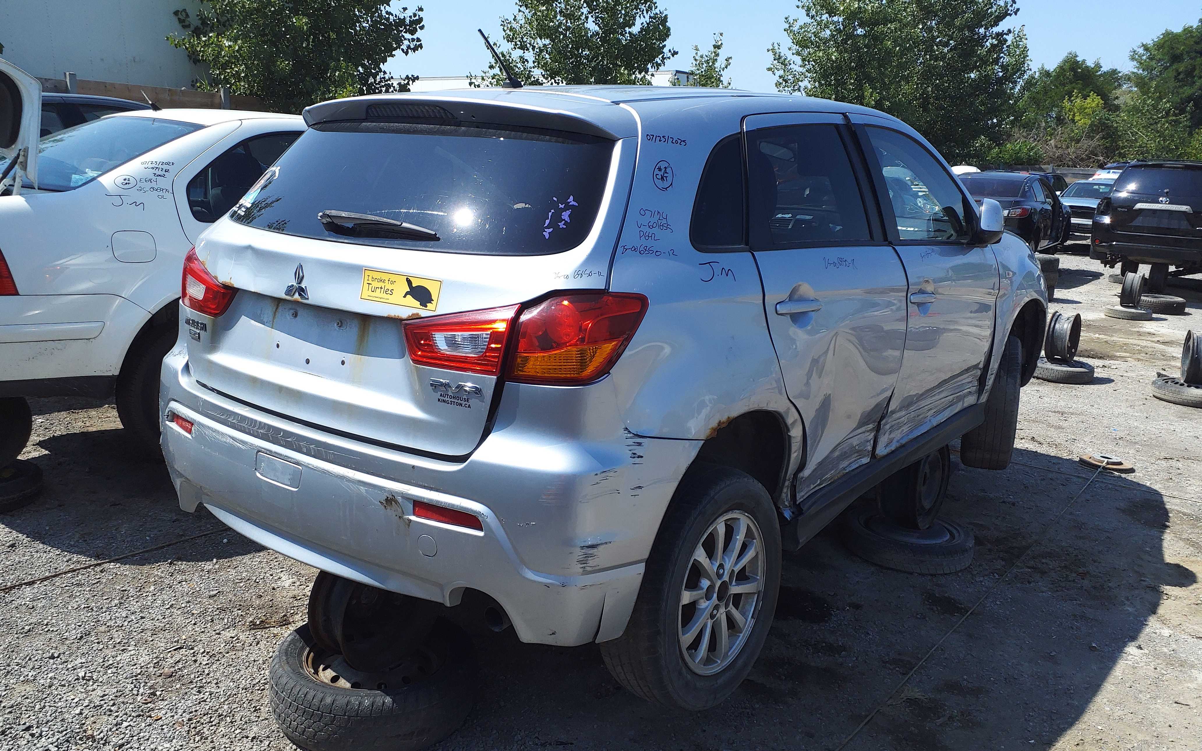 MITSUBISHI RVR 2012