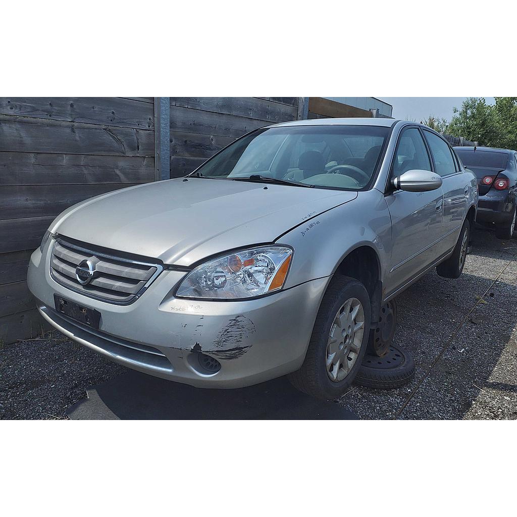 NISSAN ALTIMA 2002