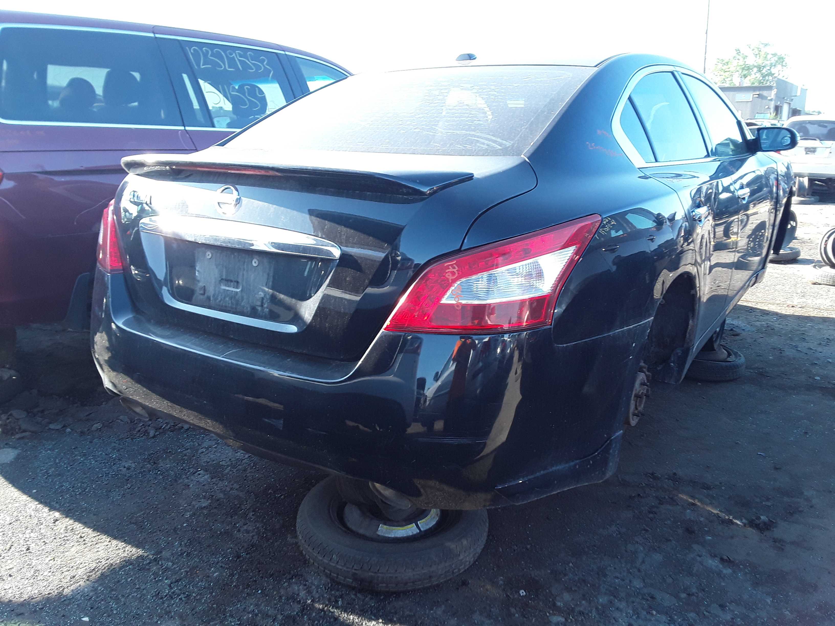 NISSAN MAXIMA 2009