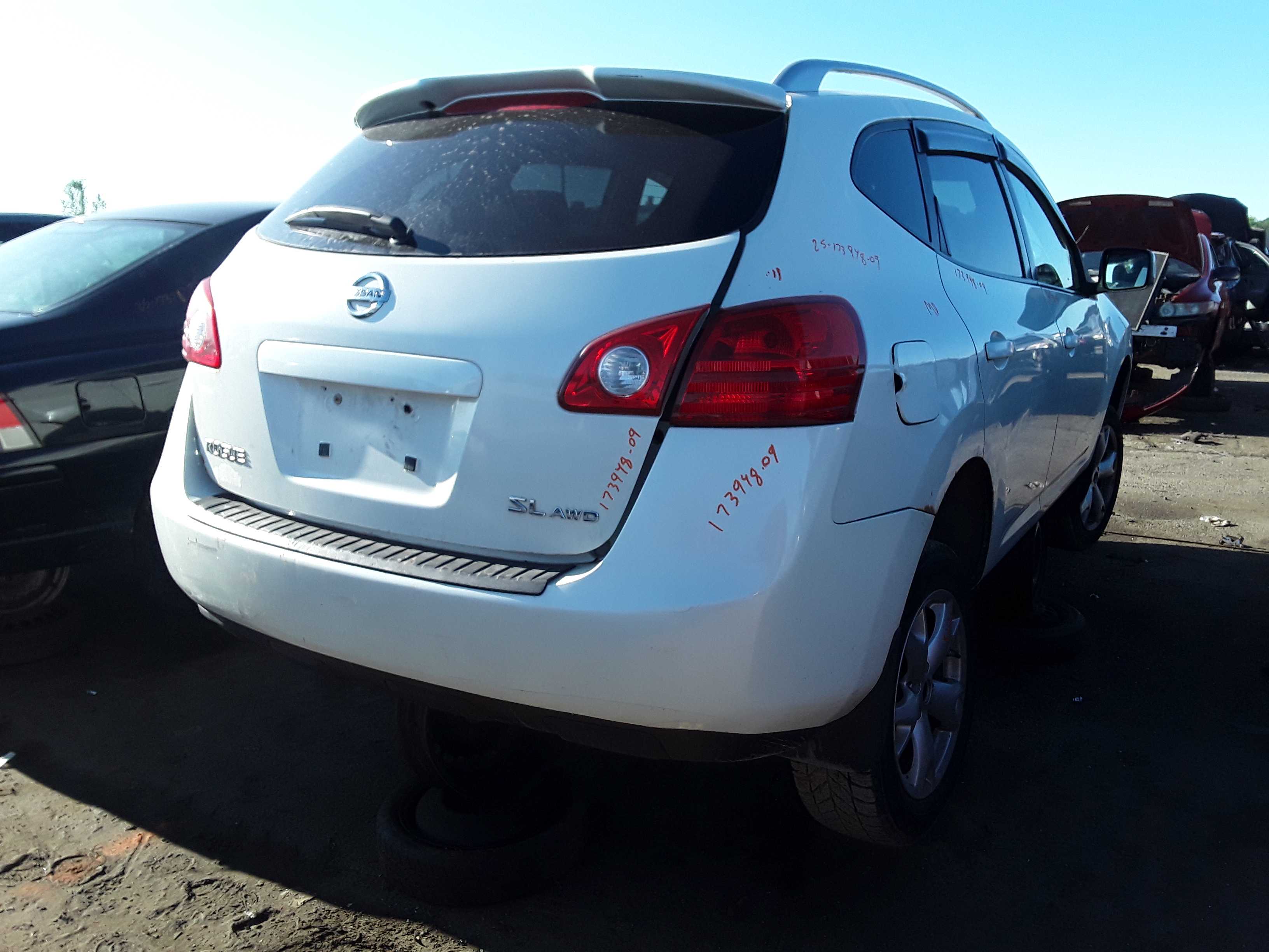 NISSAN ROGUE 2009