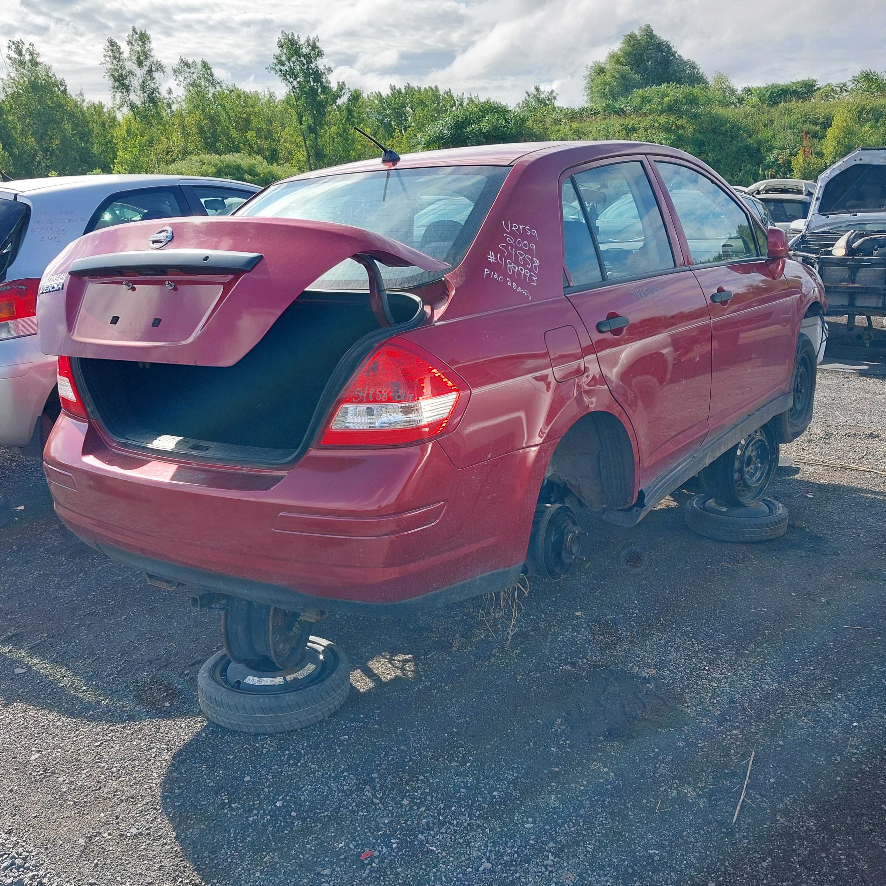 NISSAN VERSA 2009