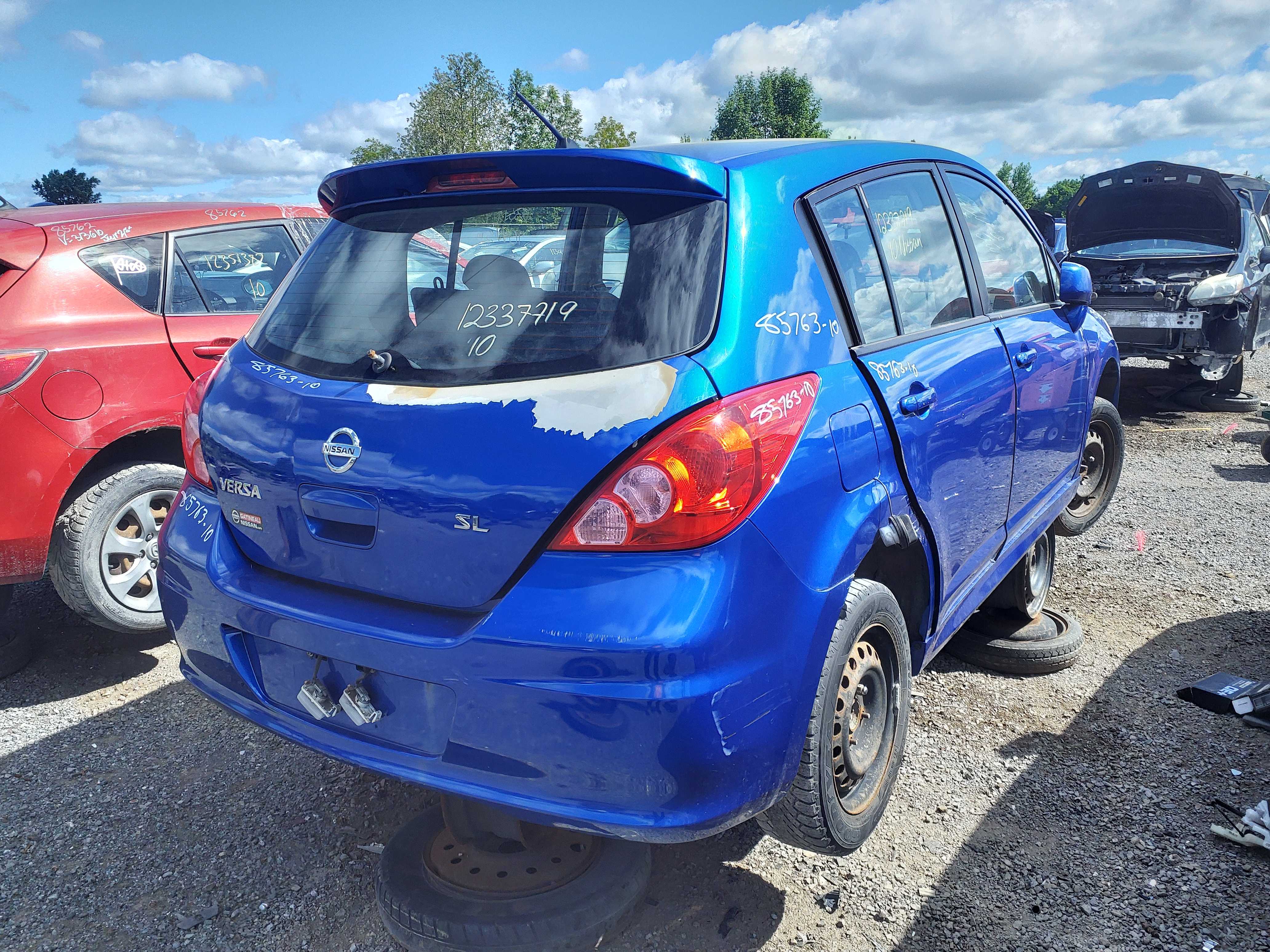 NISSAN VERSA 2010