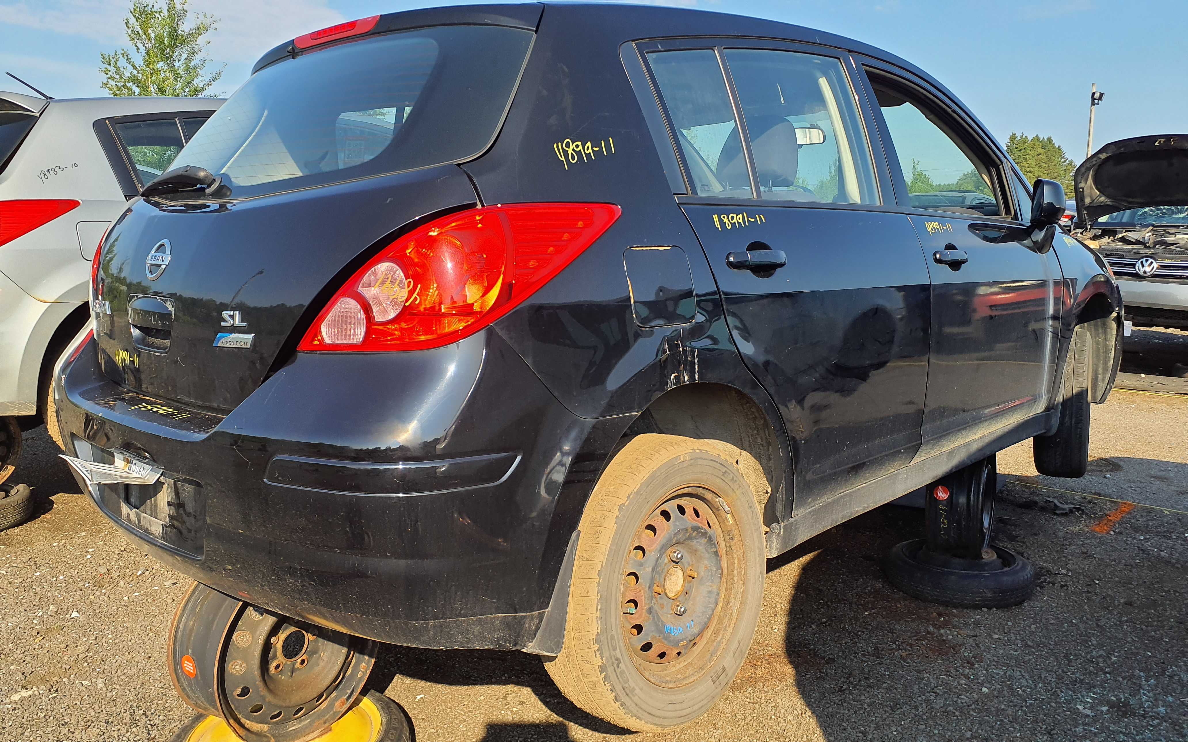 NISSAN VERSA 2011