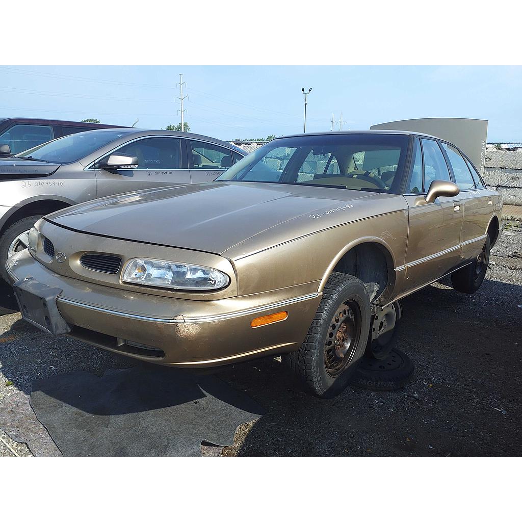 OLDSMOBILE 88 1998