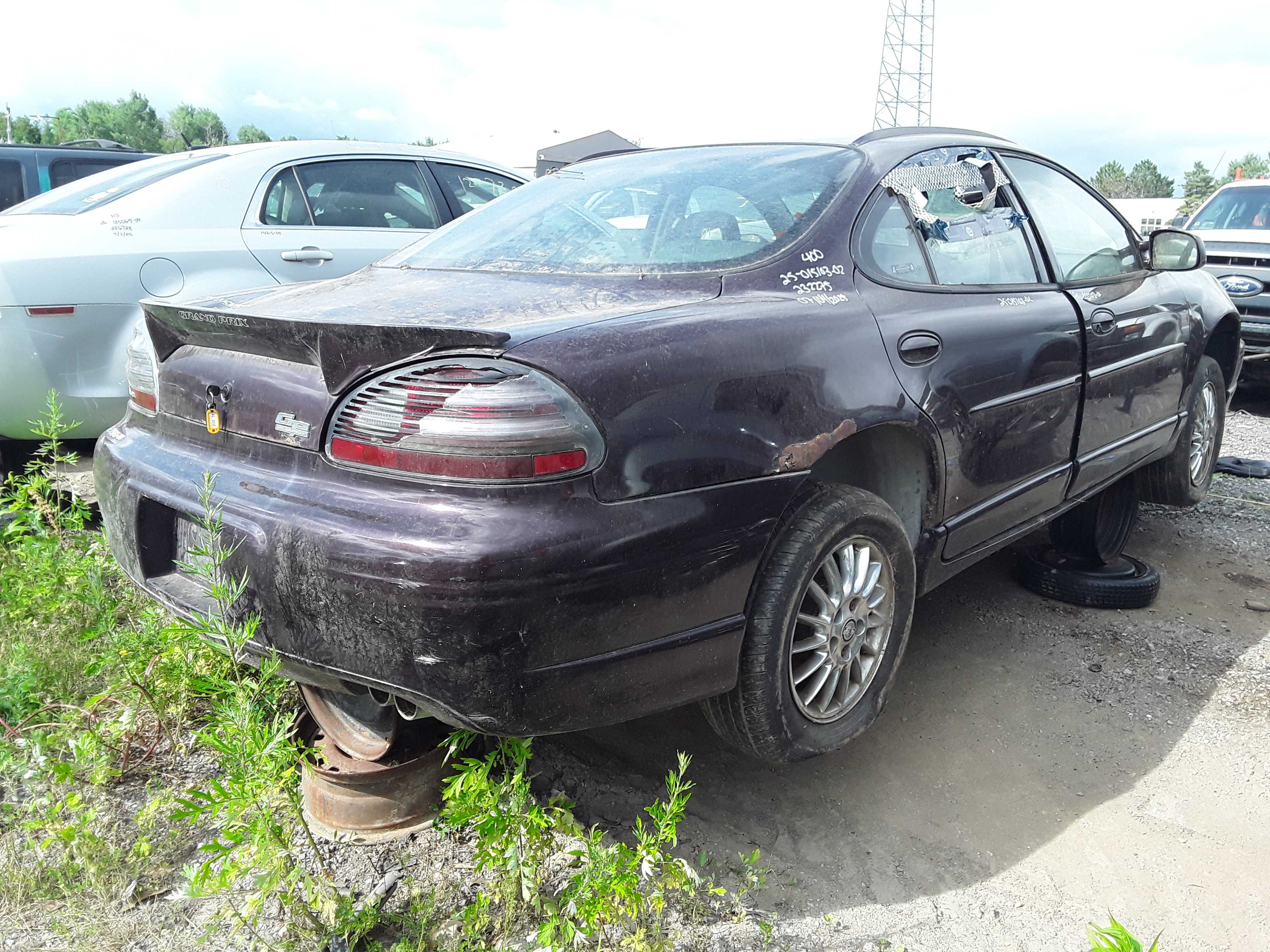 PONTIAC GRAND PRIX 2002