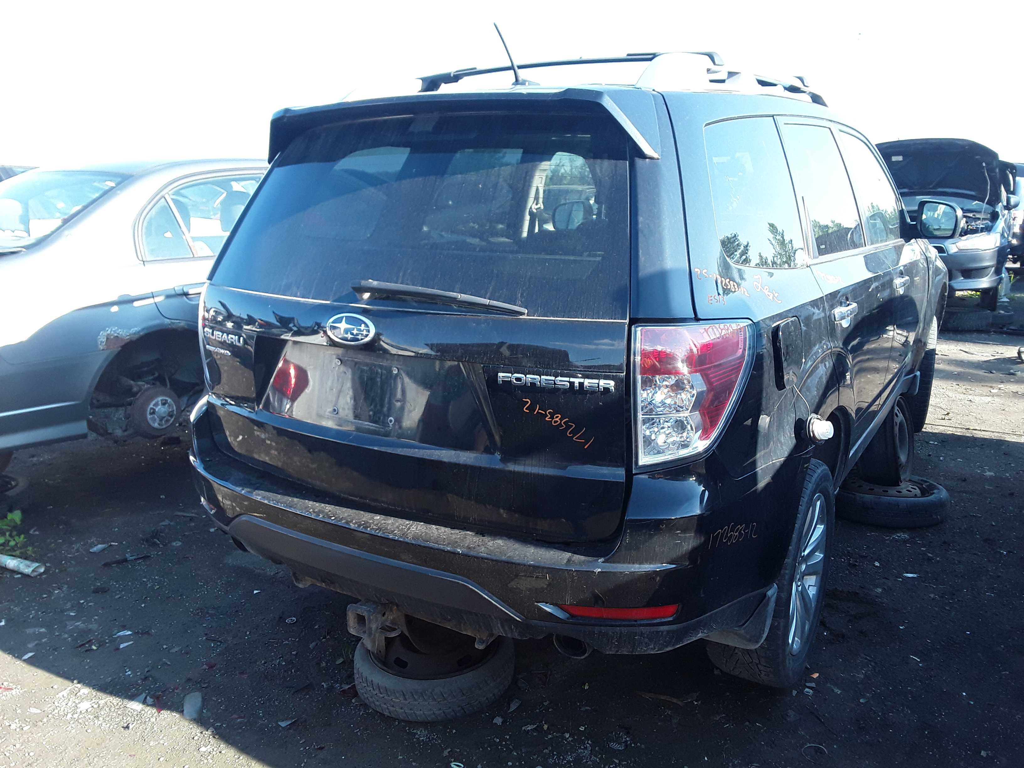 SUBARU FORESTER 2012