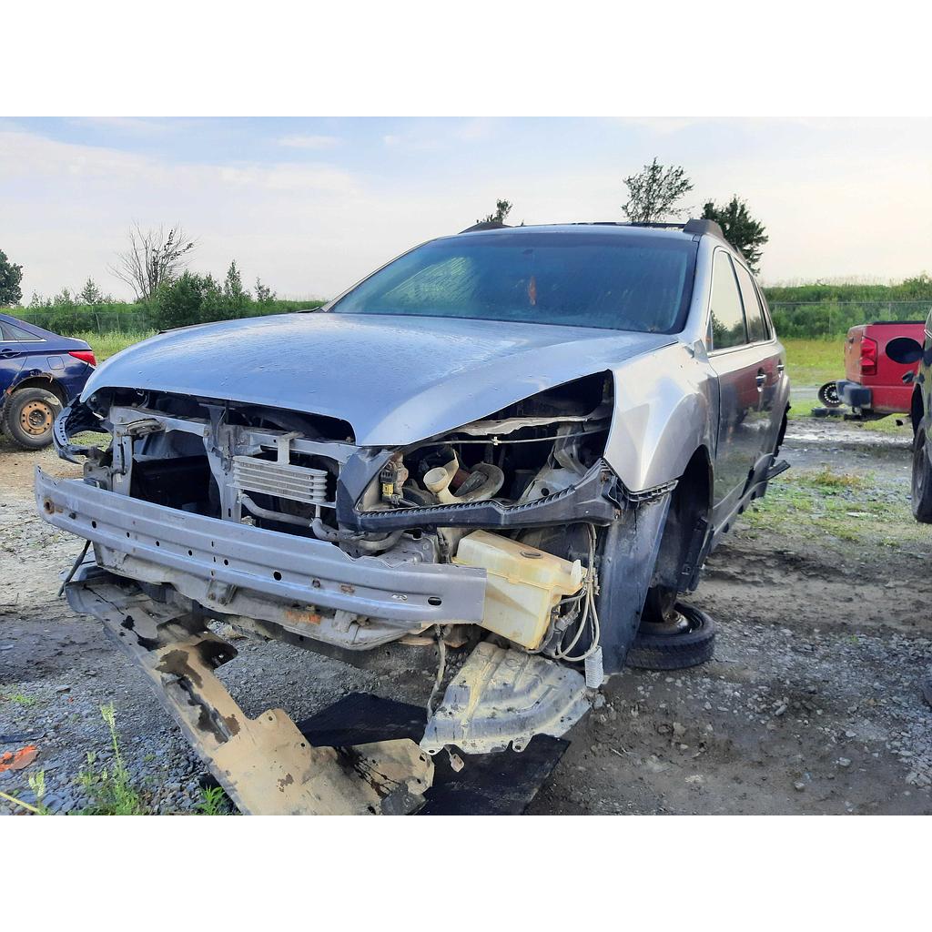 SUBARU OUTBACK 2011