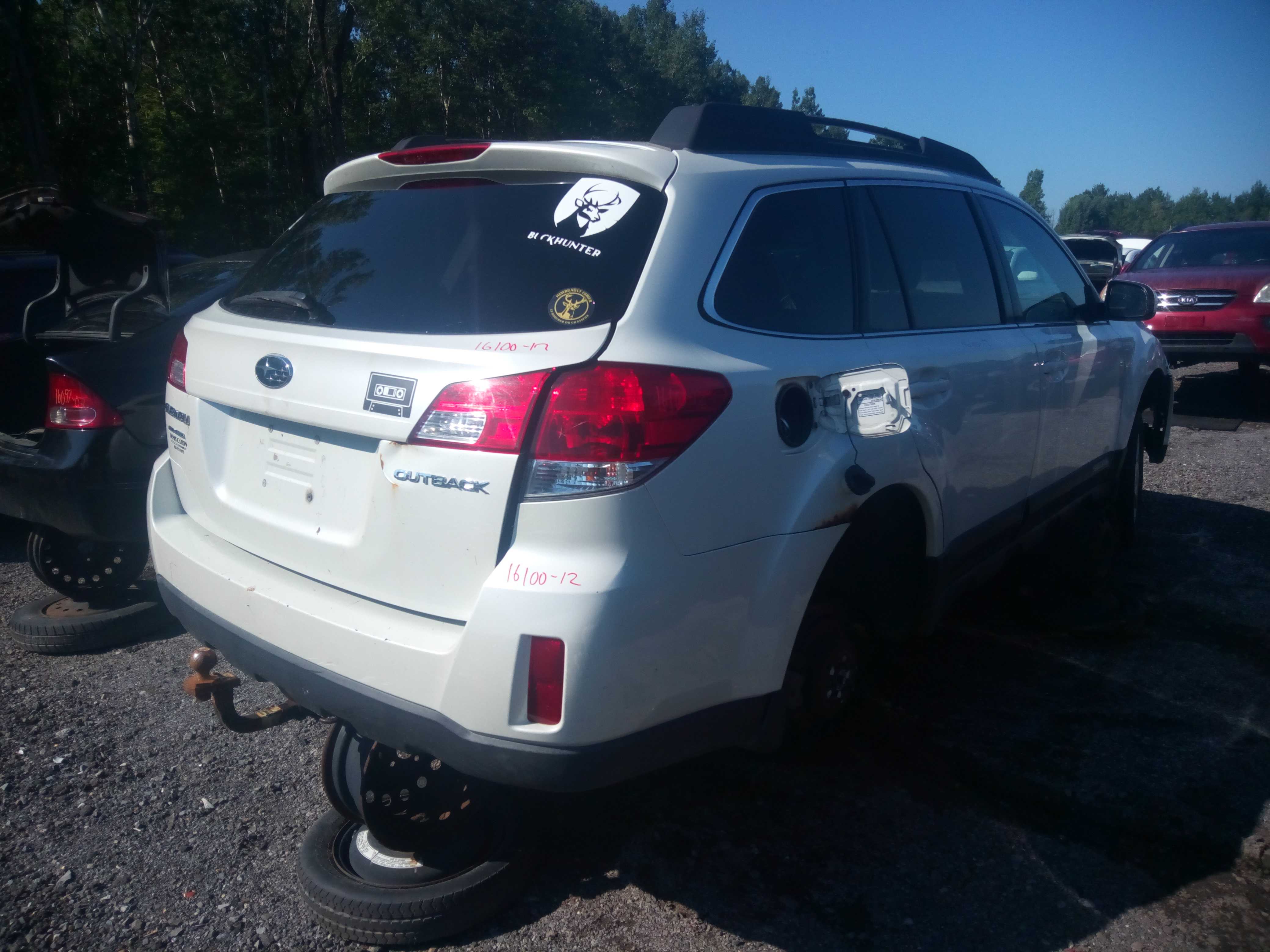 SUBARU OUTBACK 2012
