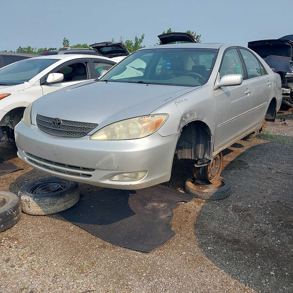 TOYOTA CAMRY 2004