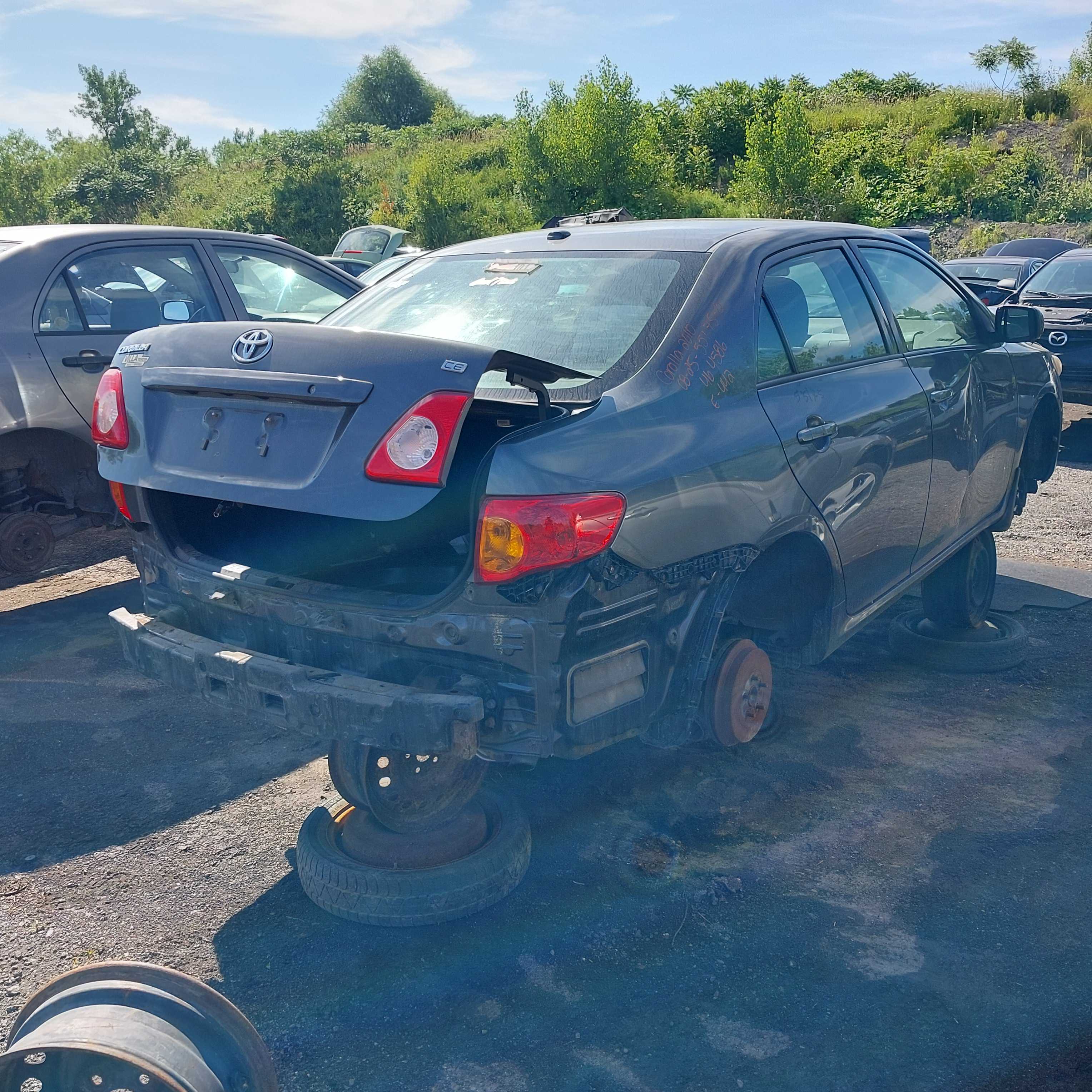 TOYOTA COROLLA 2010