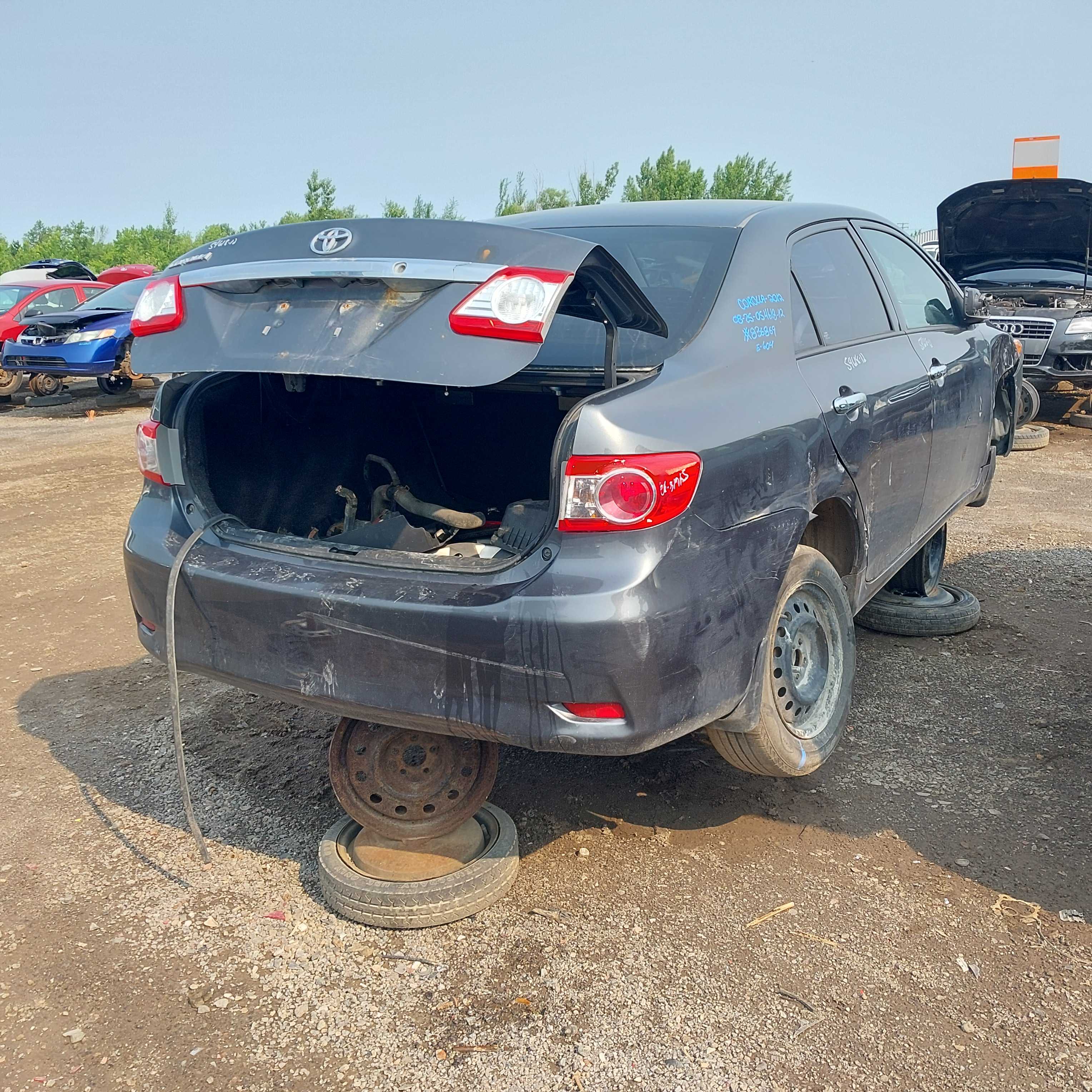 TOYOTA COROLLA 2012