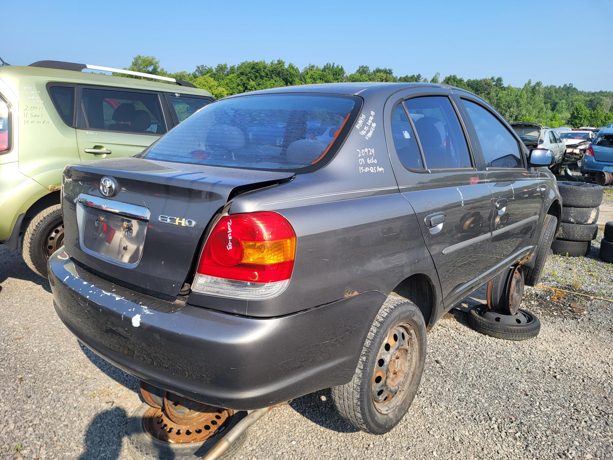 TOYOTA ECHO 2003