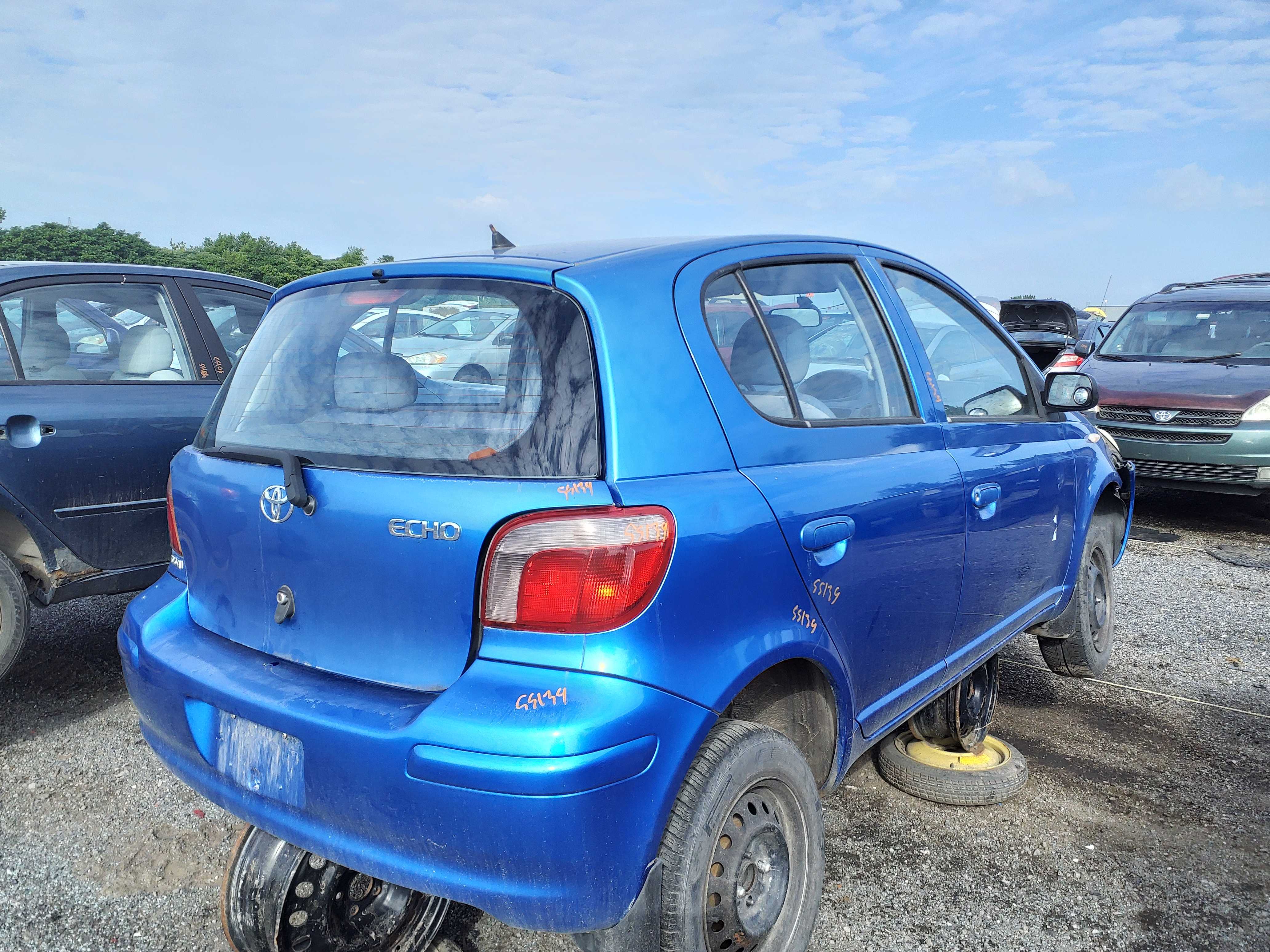 TOYOTA ECHO 2004