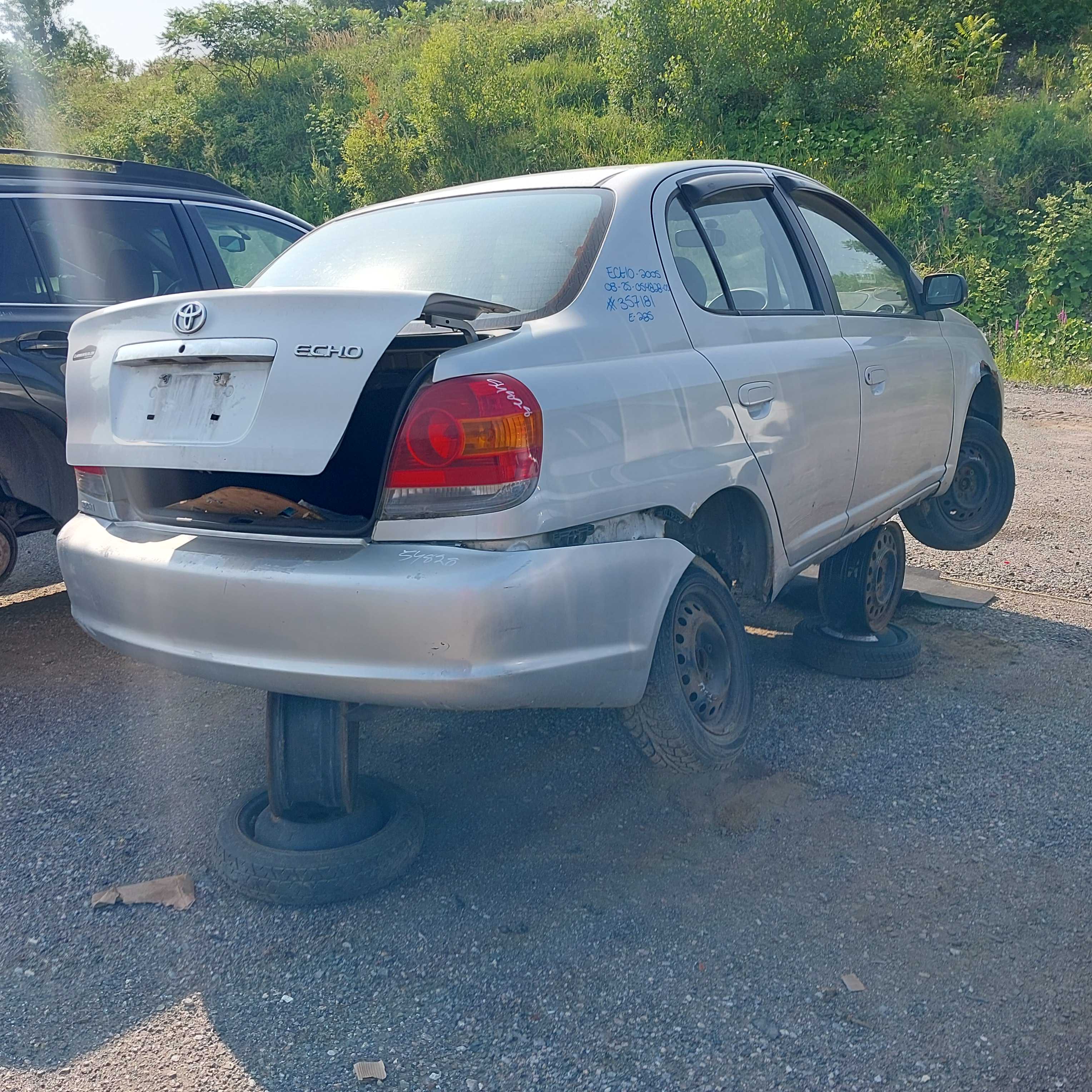 TOYOTA ECHO 2005