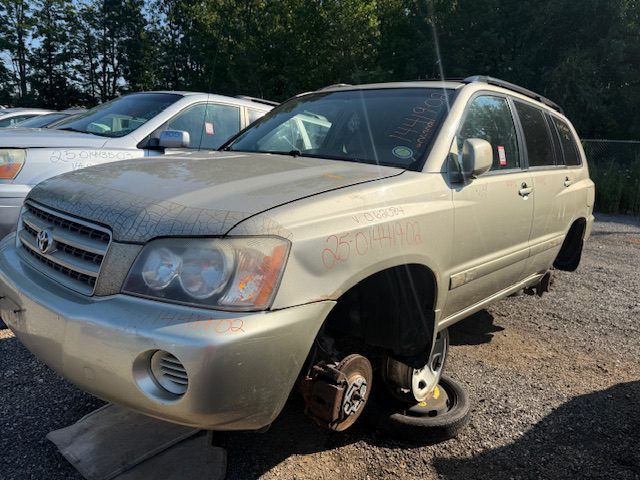 TOYOTA HIGHLANDER 2002