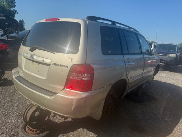 TOYOTA HIGHLANDER 2002