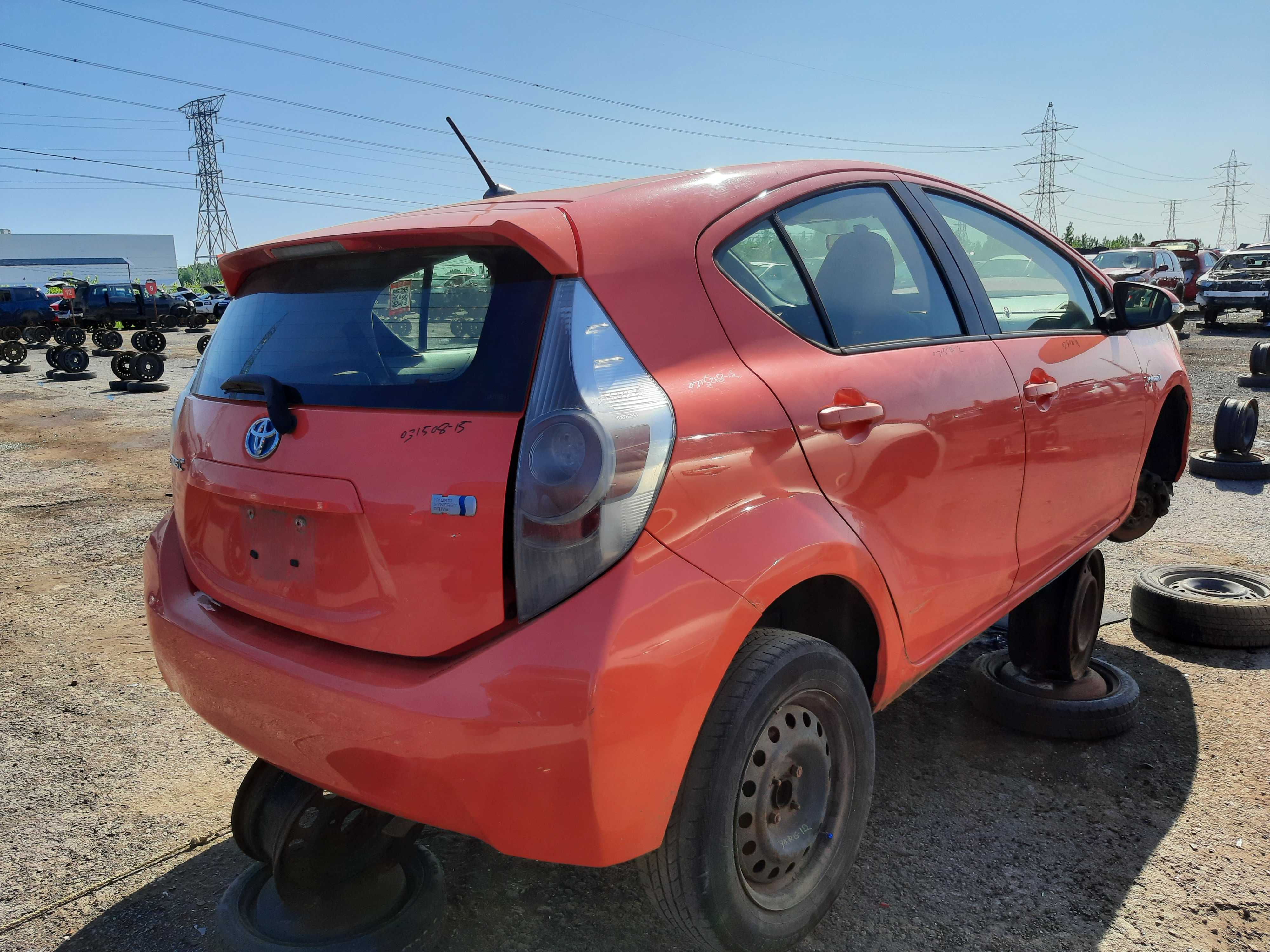 TOYOTA PRIUS 2012