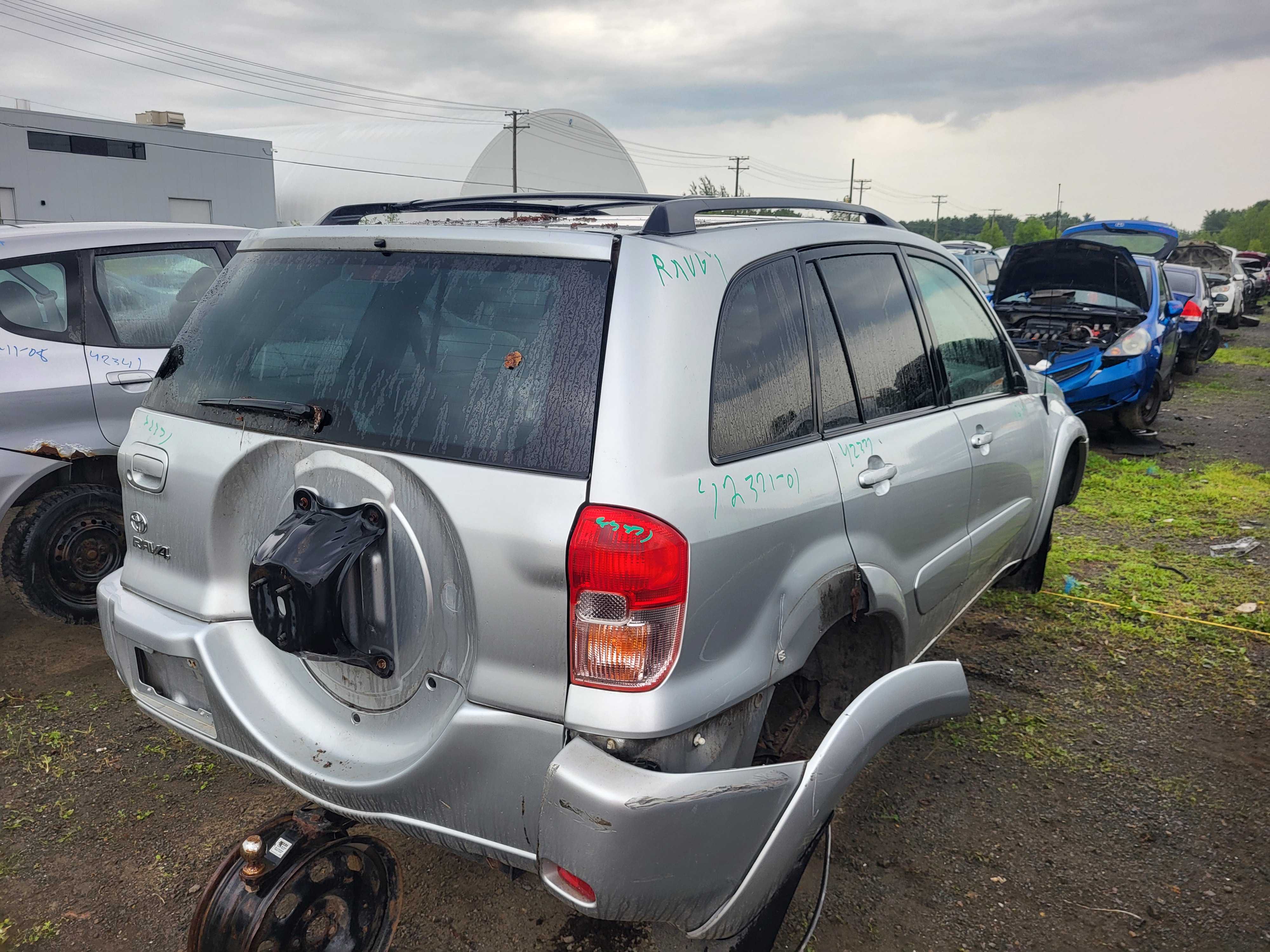 TOYOTA RAV4 2001