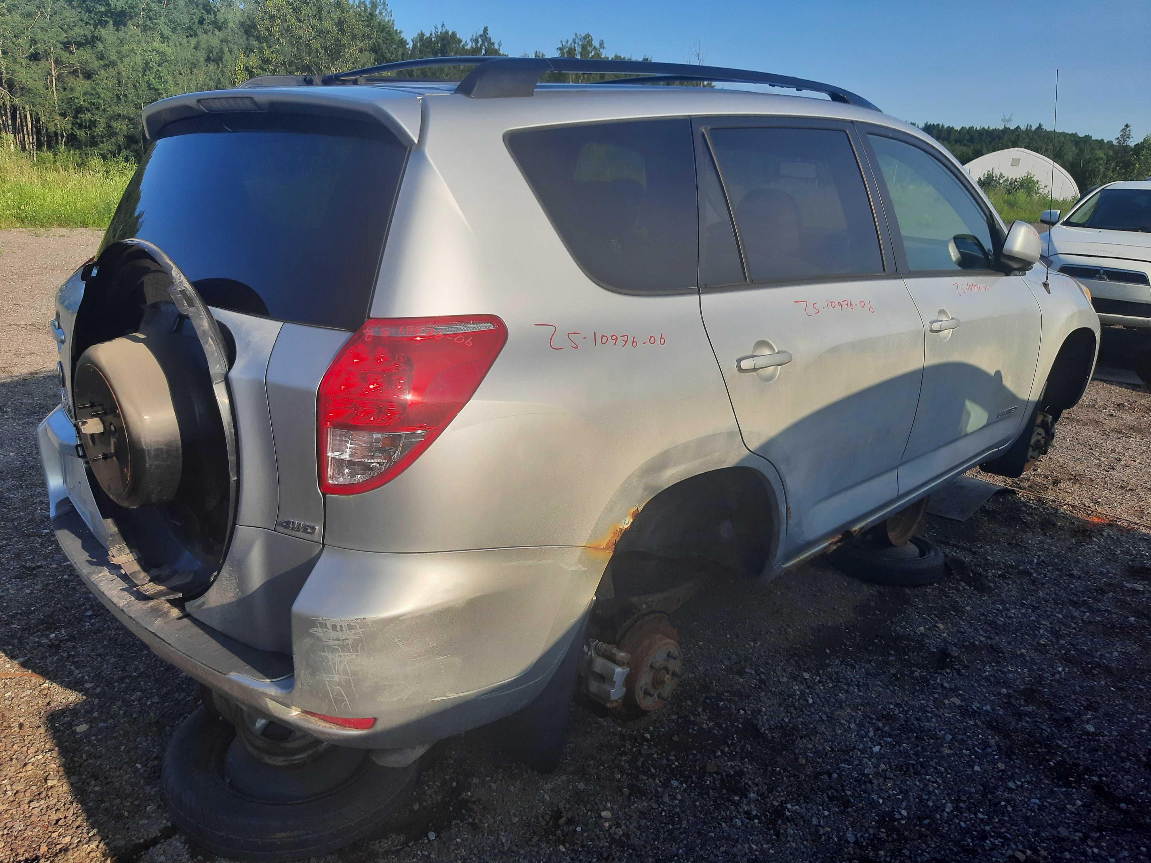 TOYOTA RAV4 2006