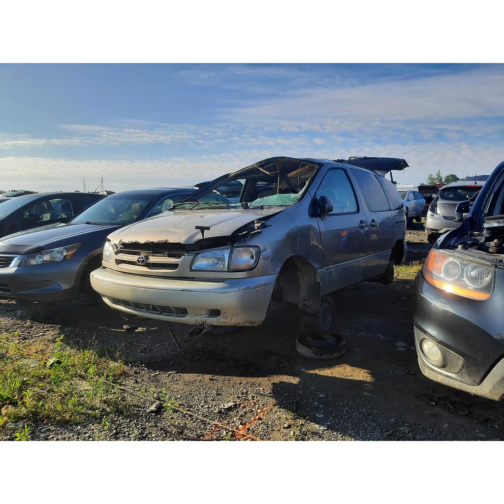 TOYOTA SIENNA 2000