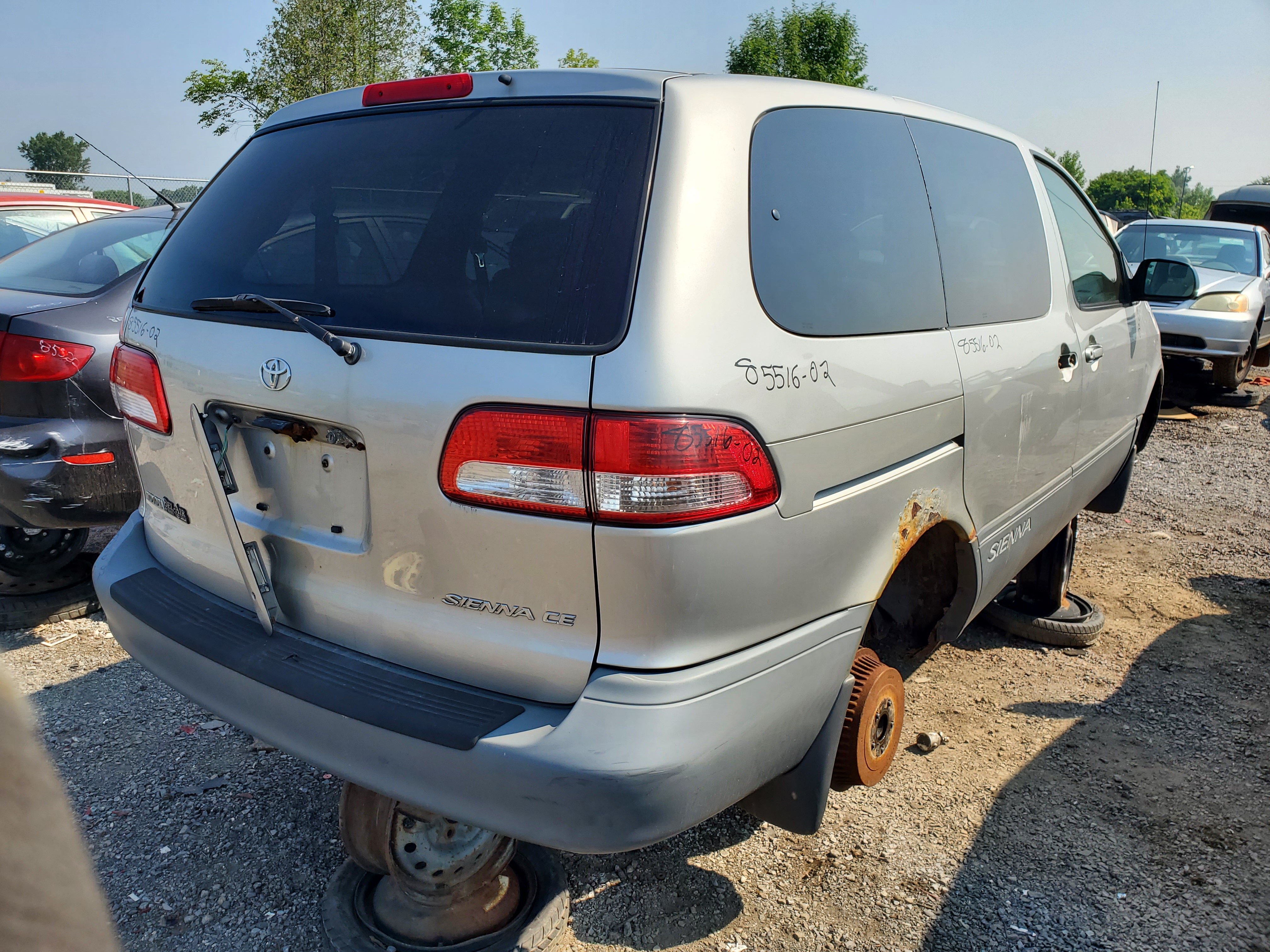 TOYOTA SIENNA 2002
