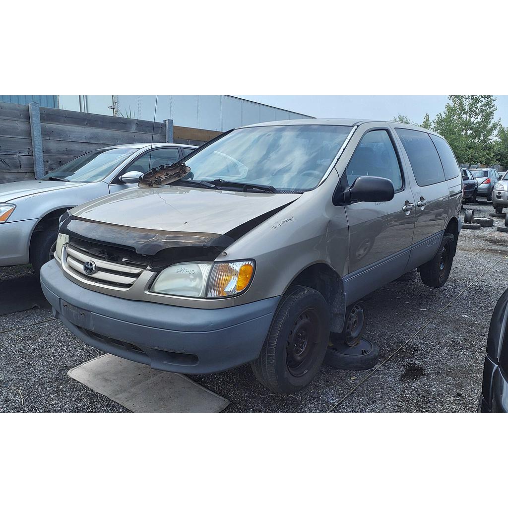 TOYOTA SIENNA 2003