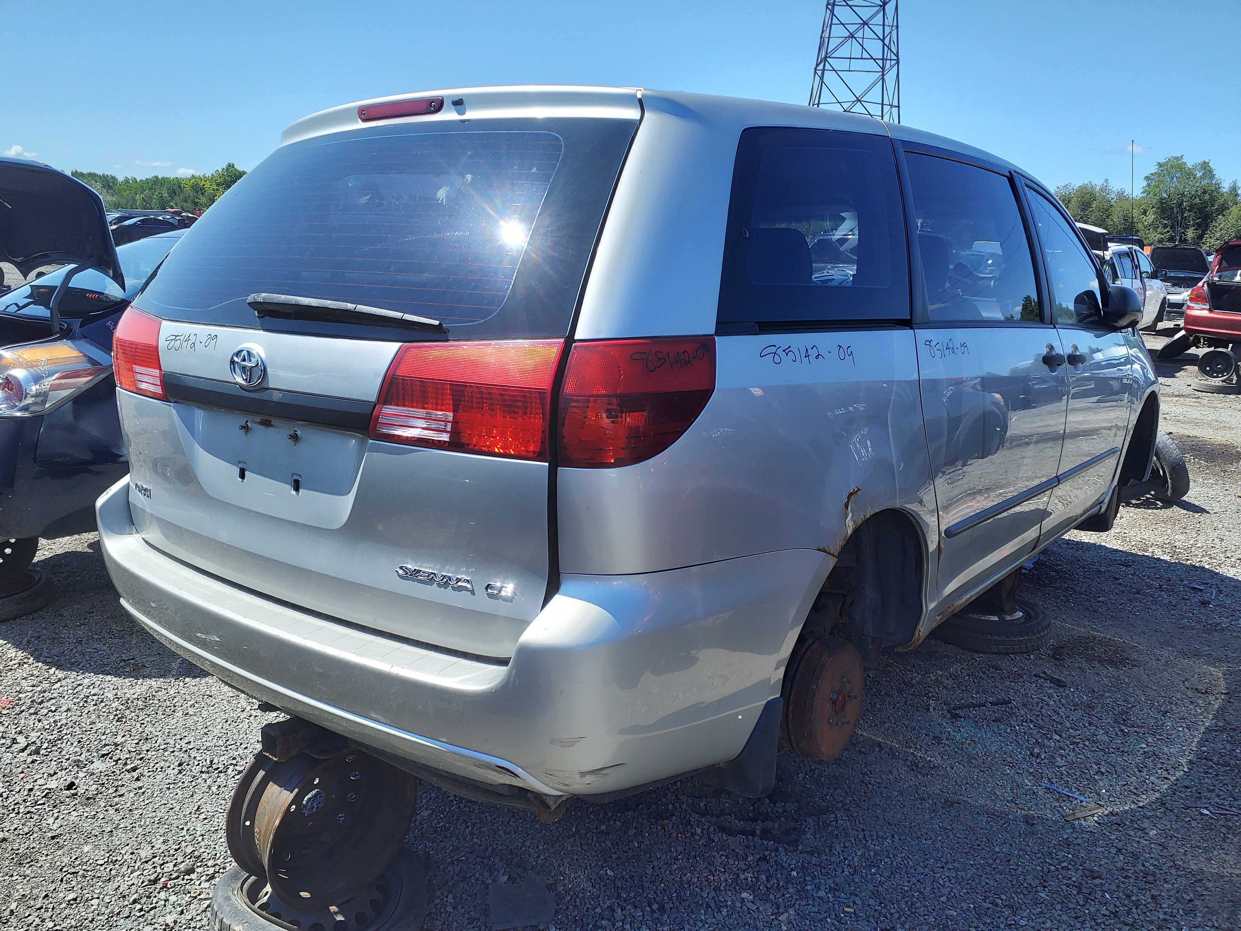 TOYOTA SIENNA 2004