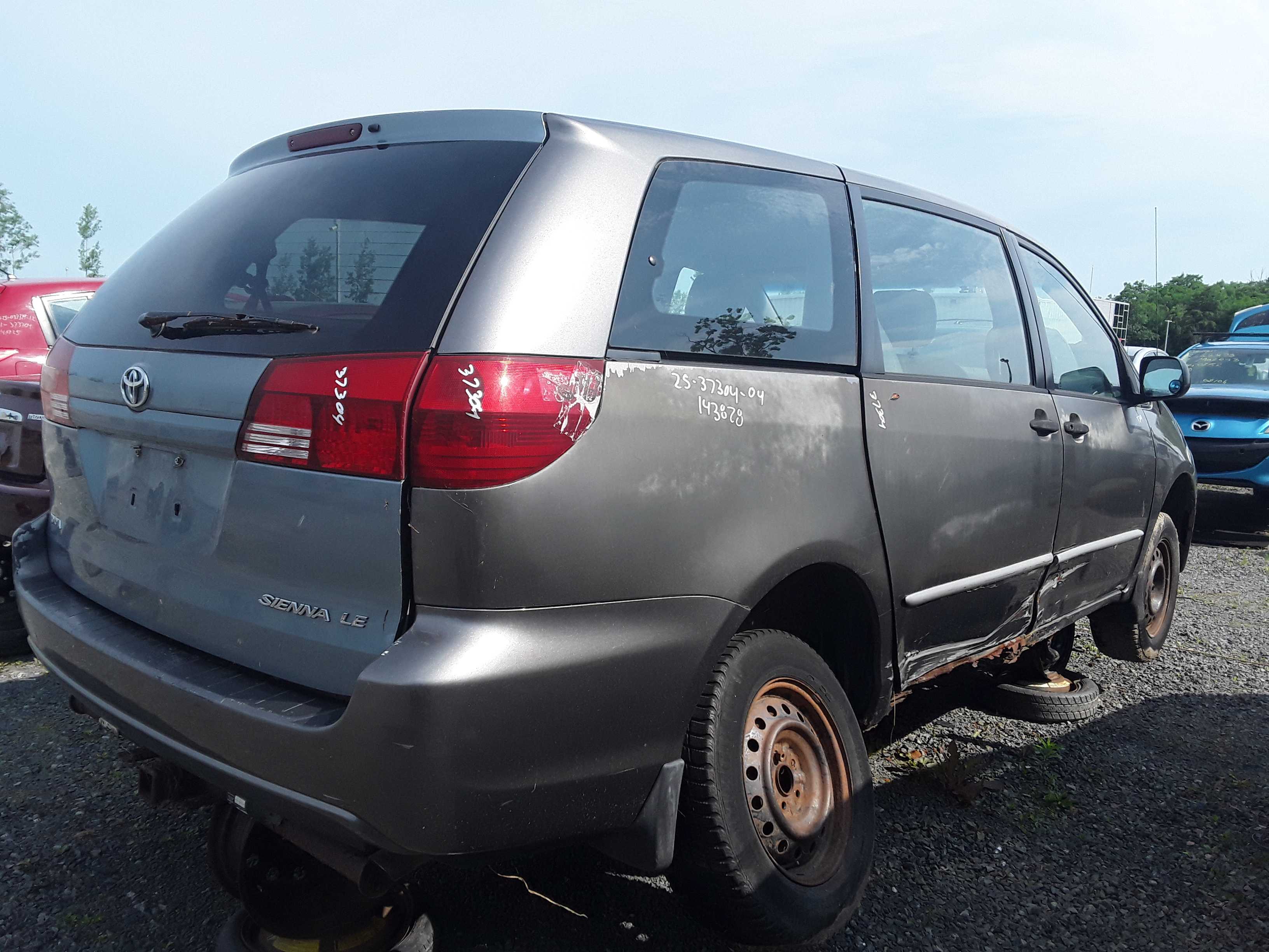TOYOTA SIENNA 2004