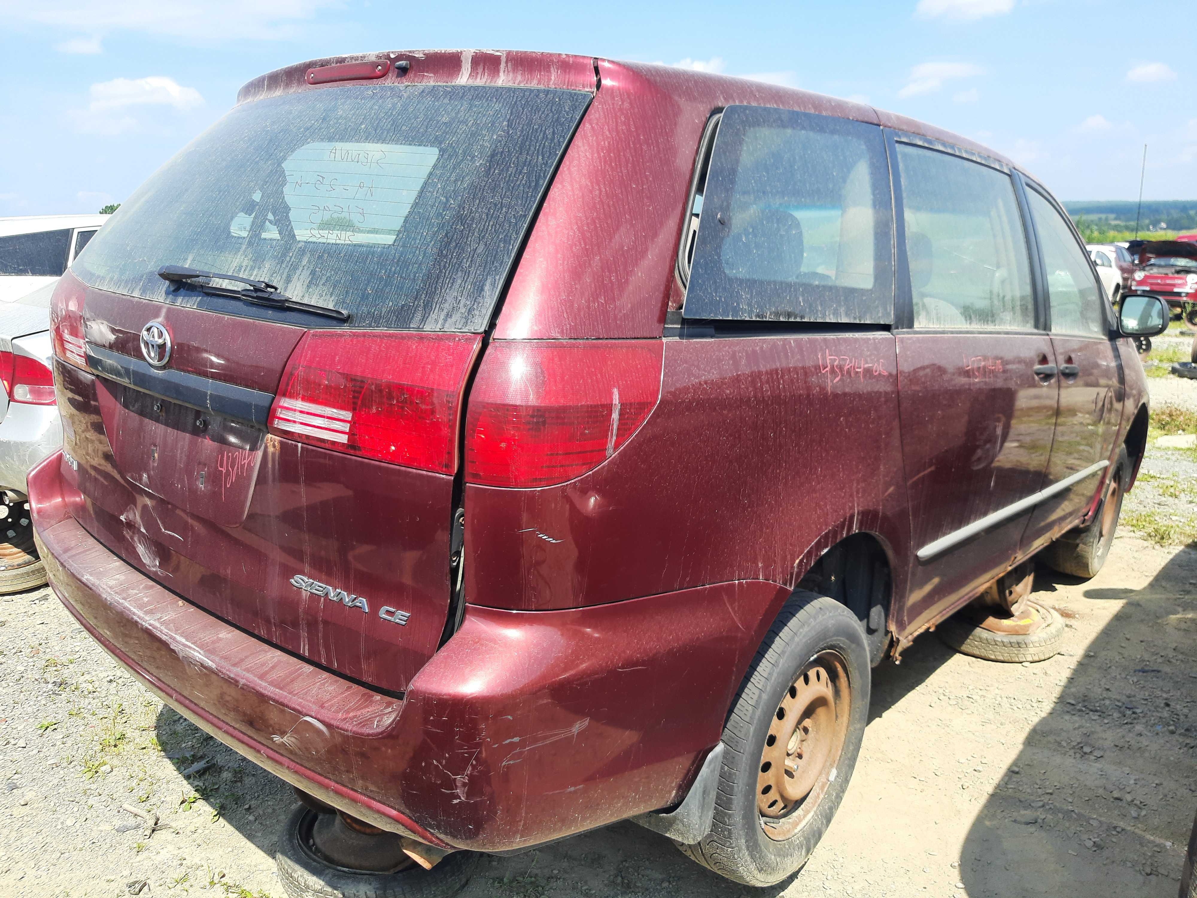 TOYOTA SIENNA 2005