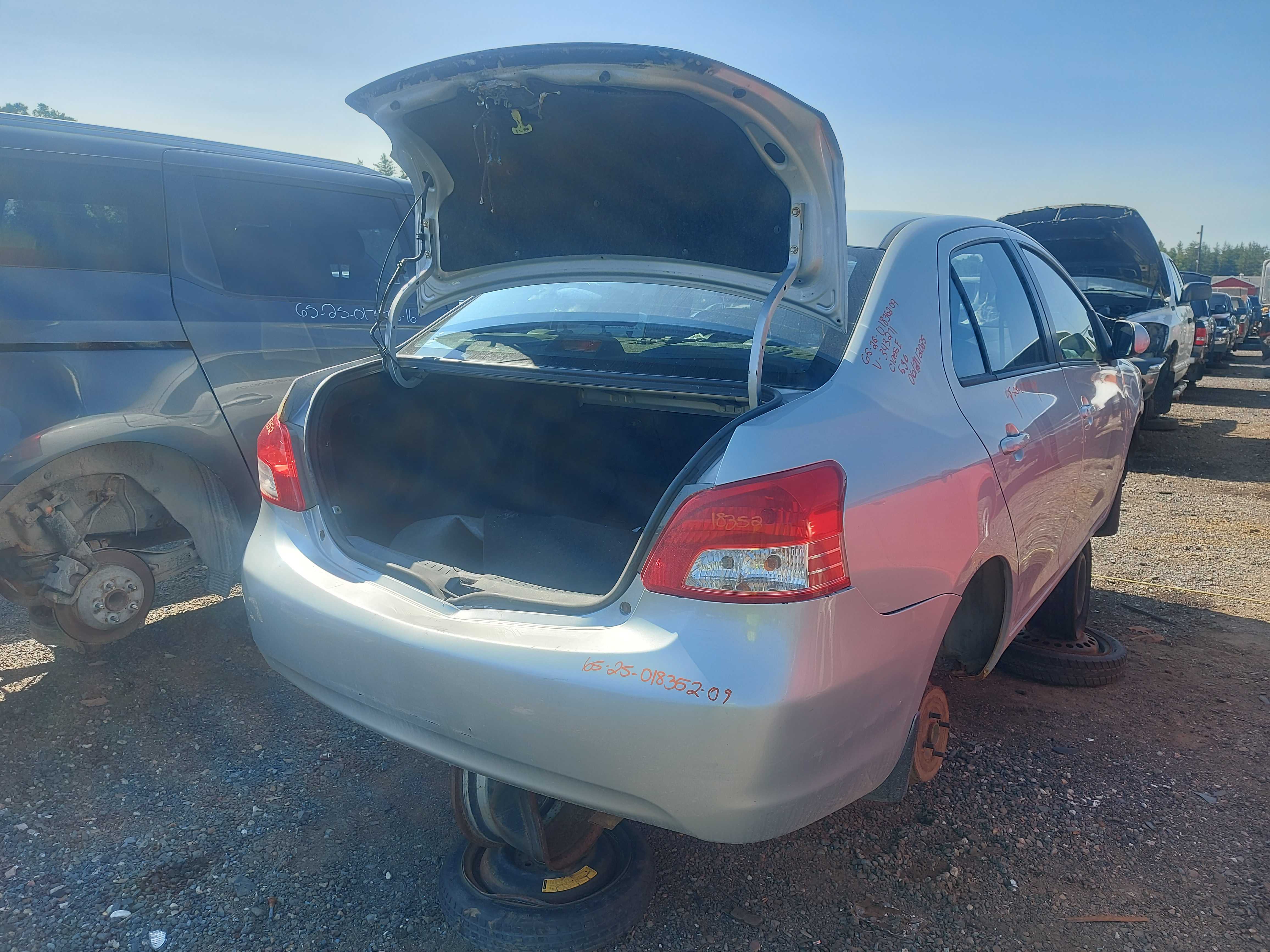 TOYOTA YARIS 2009