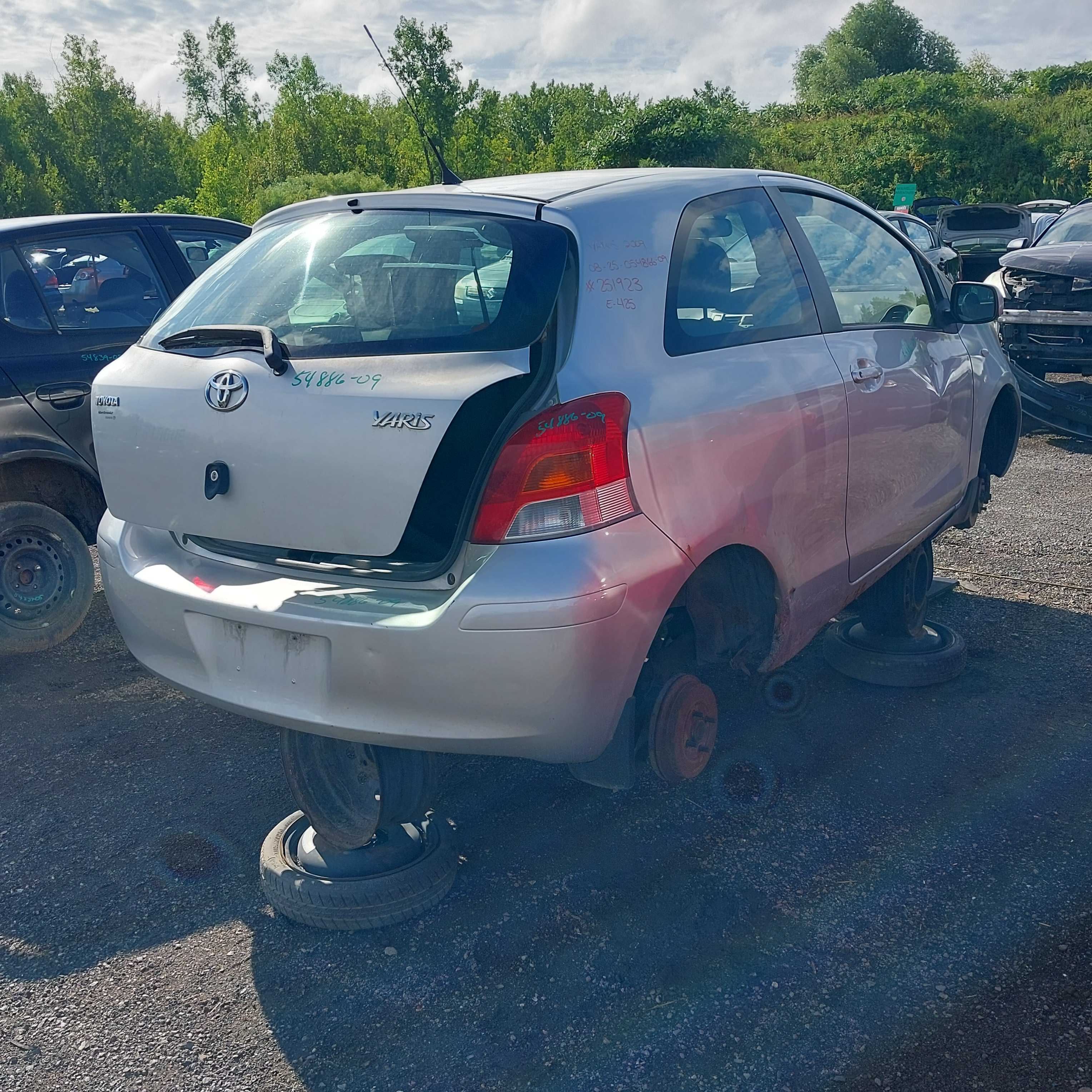 TOYOTA YARIS 2009