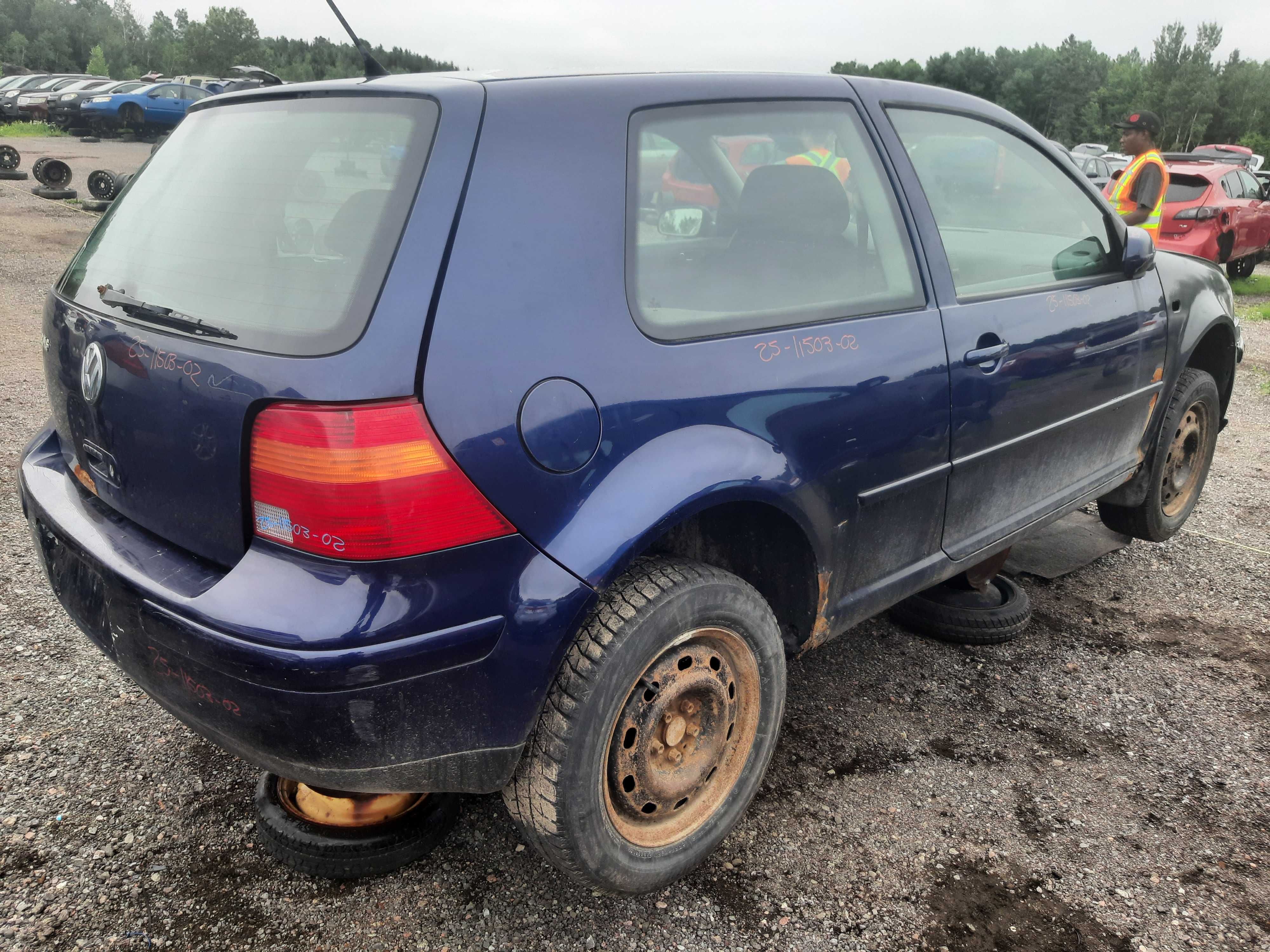 VOLKSWAGEN GOLF 2002