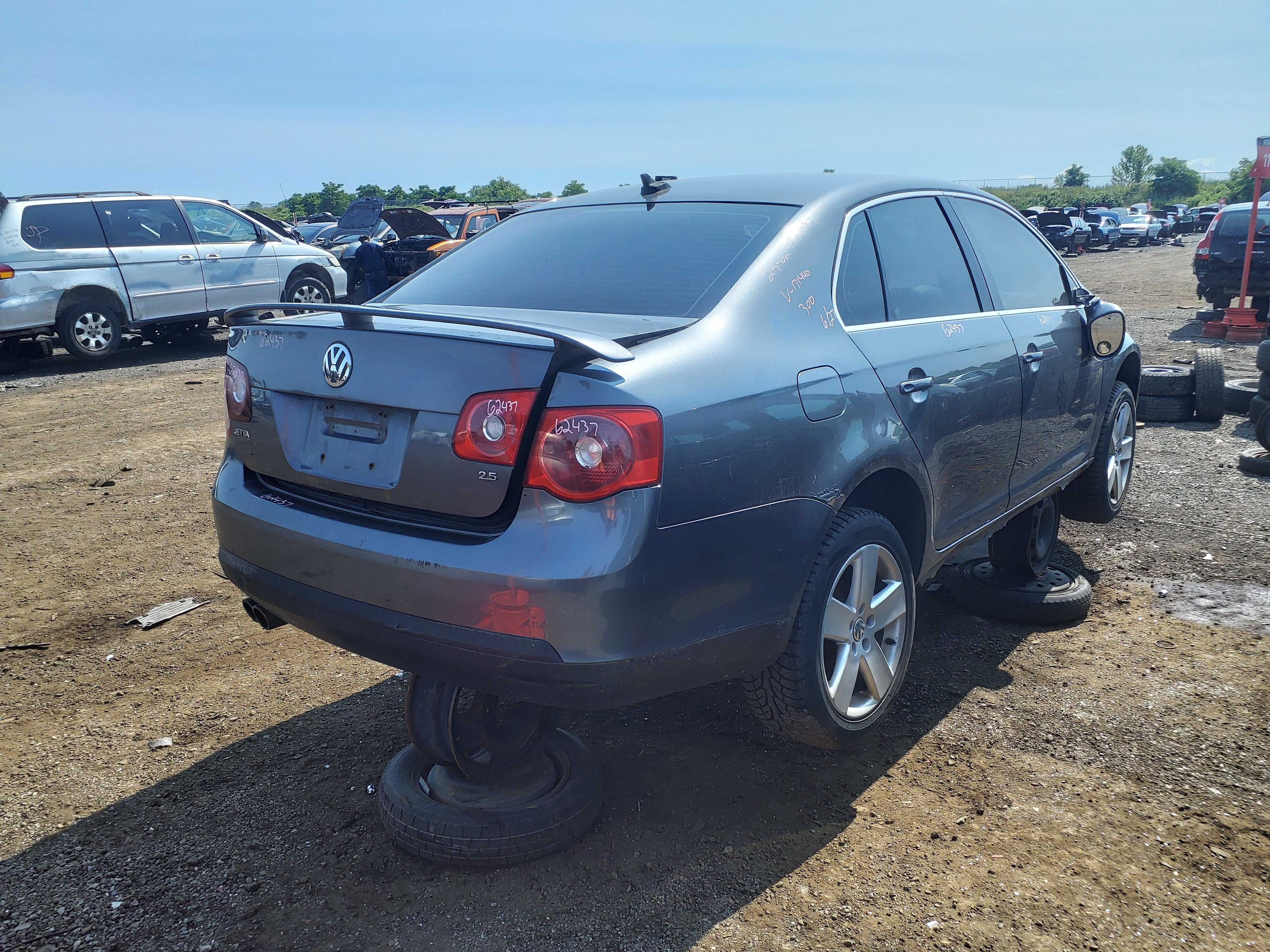 VOLKSWAGEN JETTA 2009