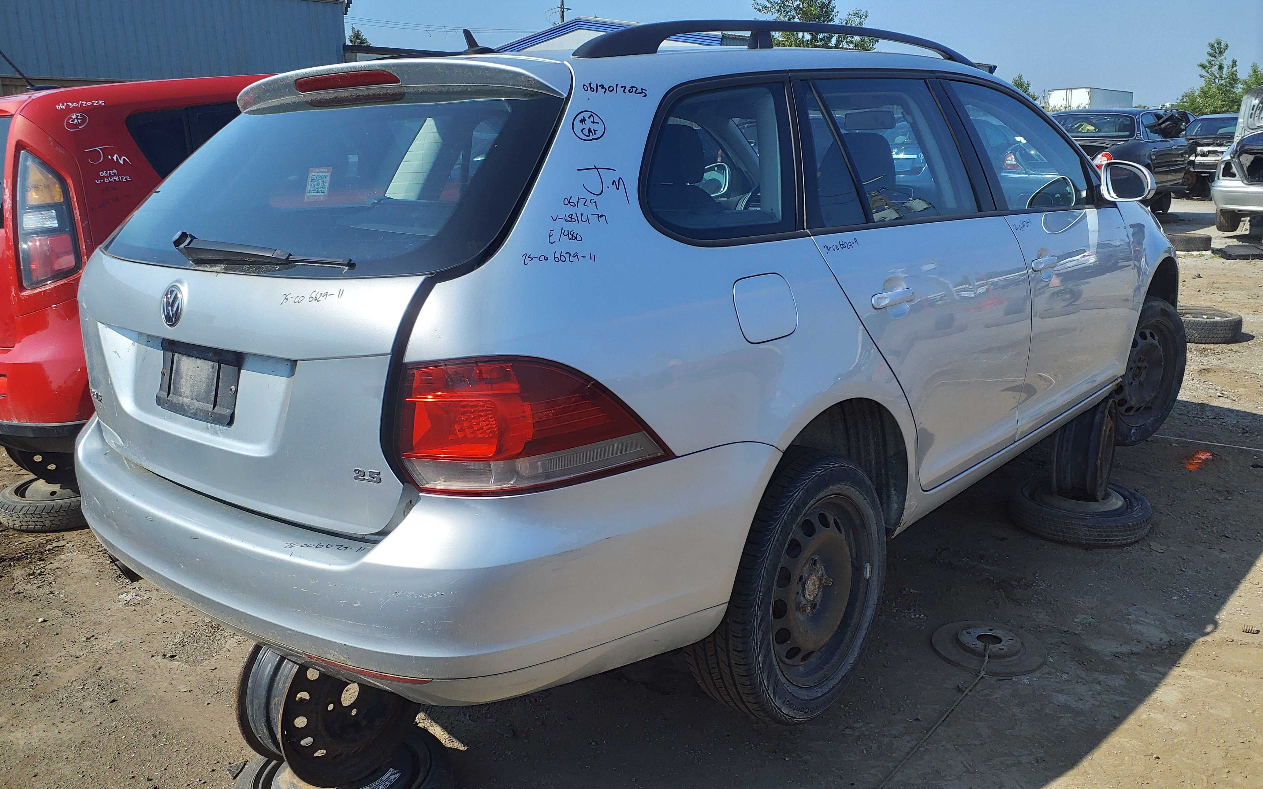 VOLKSWAGEN JETTA 2011