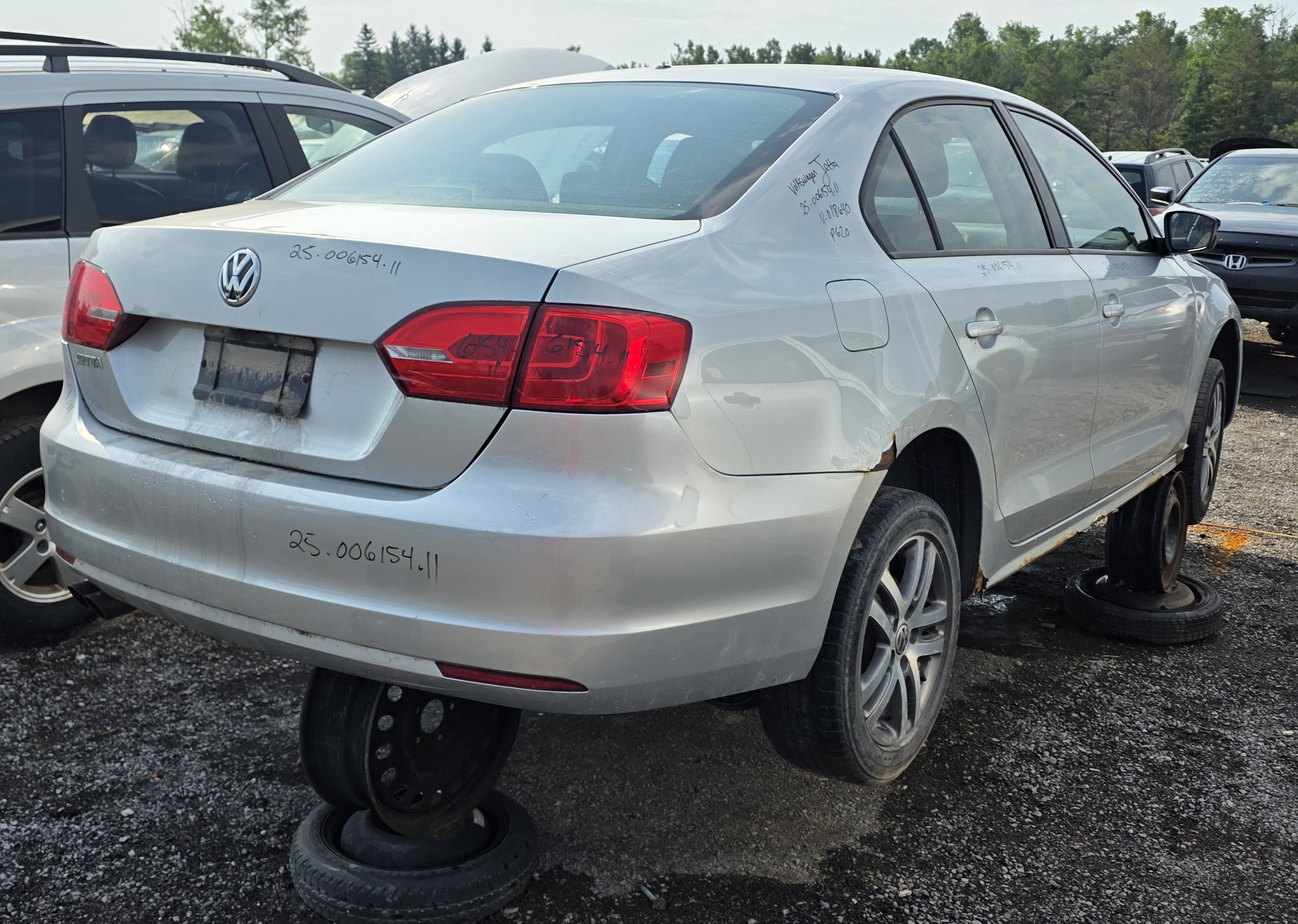 VOLKSWAGEN JETTA 2011
