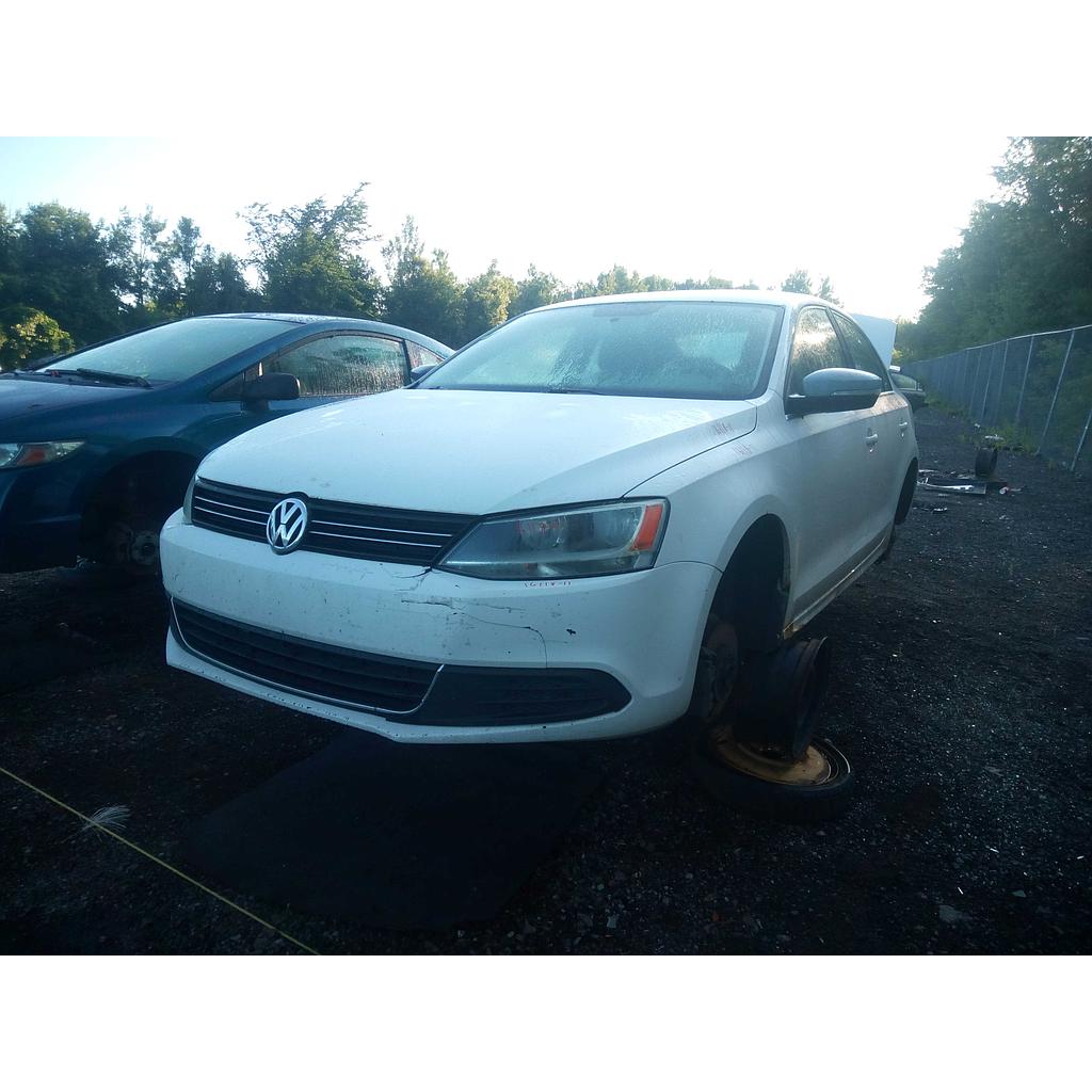 VOLKSWAGEN JETTA 2011
