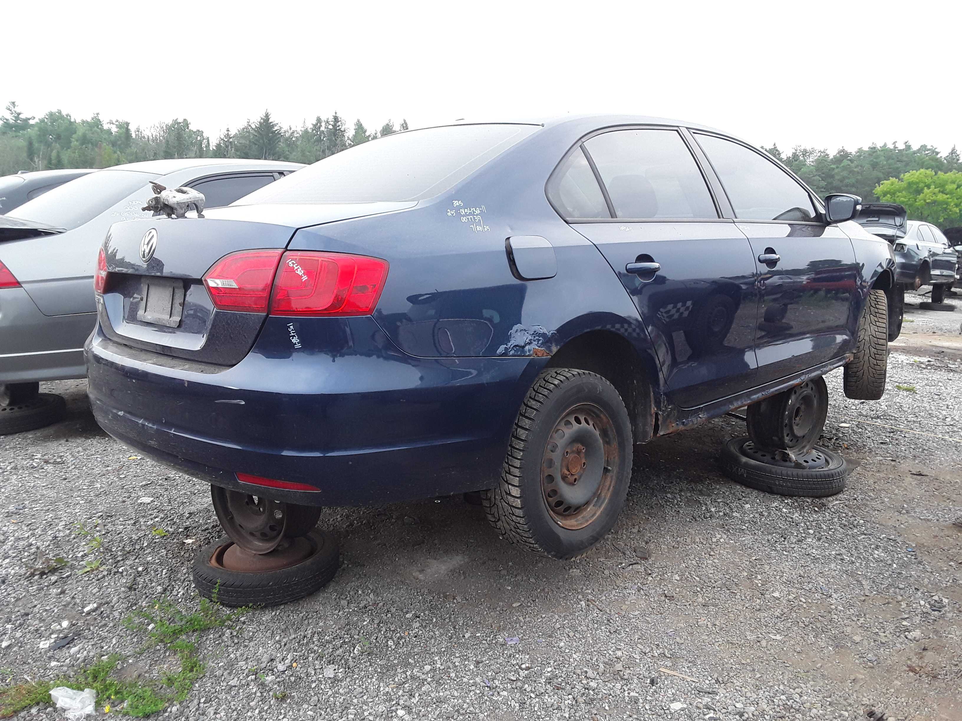 VOLKSWAGEN JETTA 2011