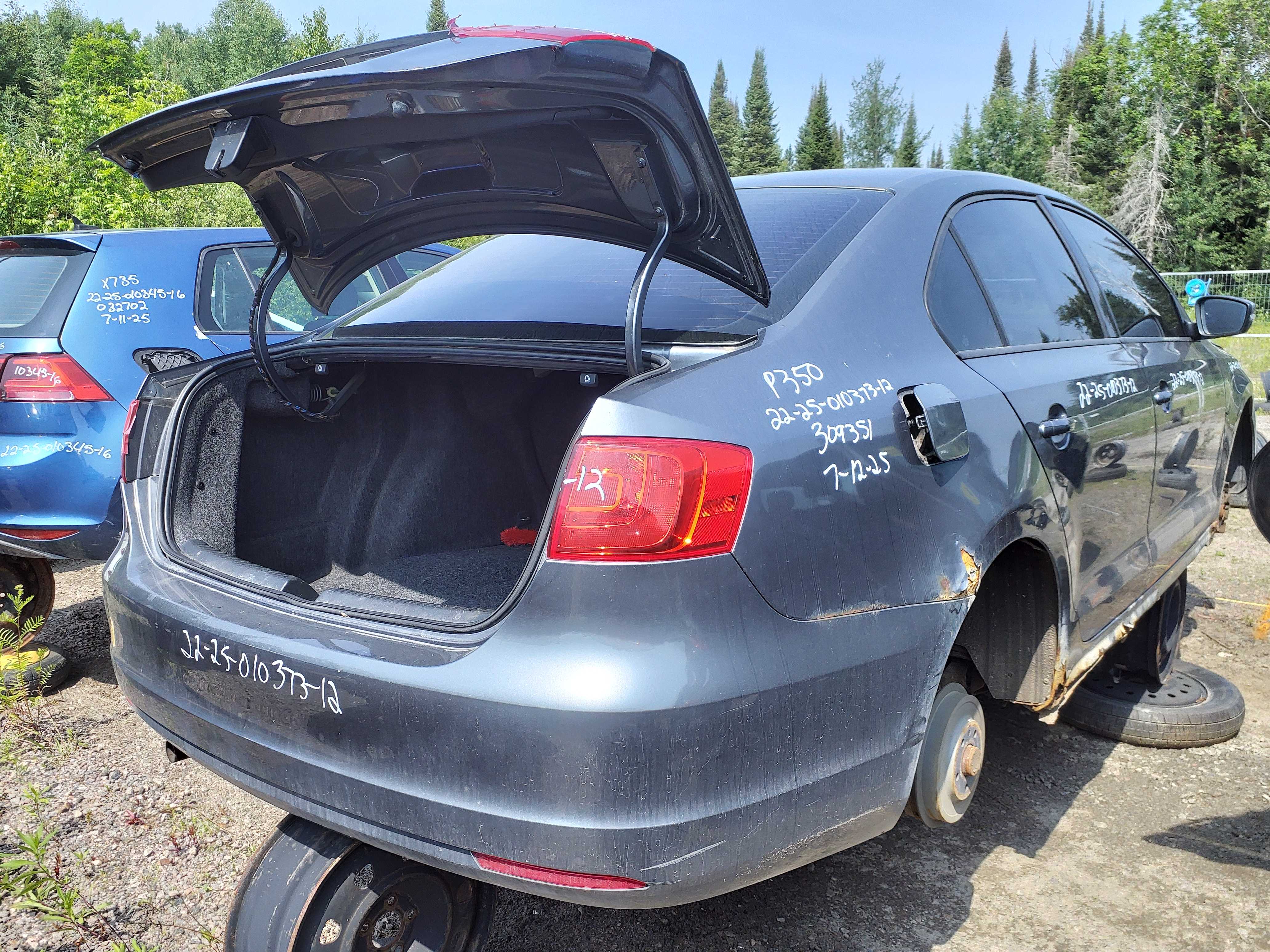 VOLKSWAGEN JETTA 2012