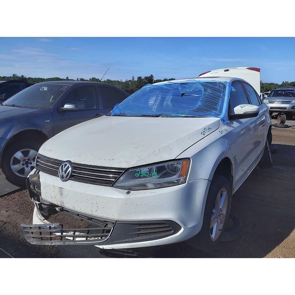 VOLKSWAGEN JETTA 2013