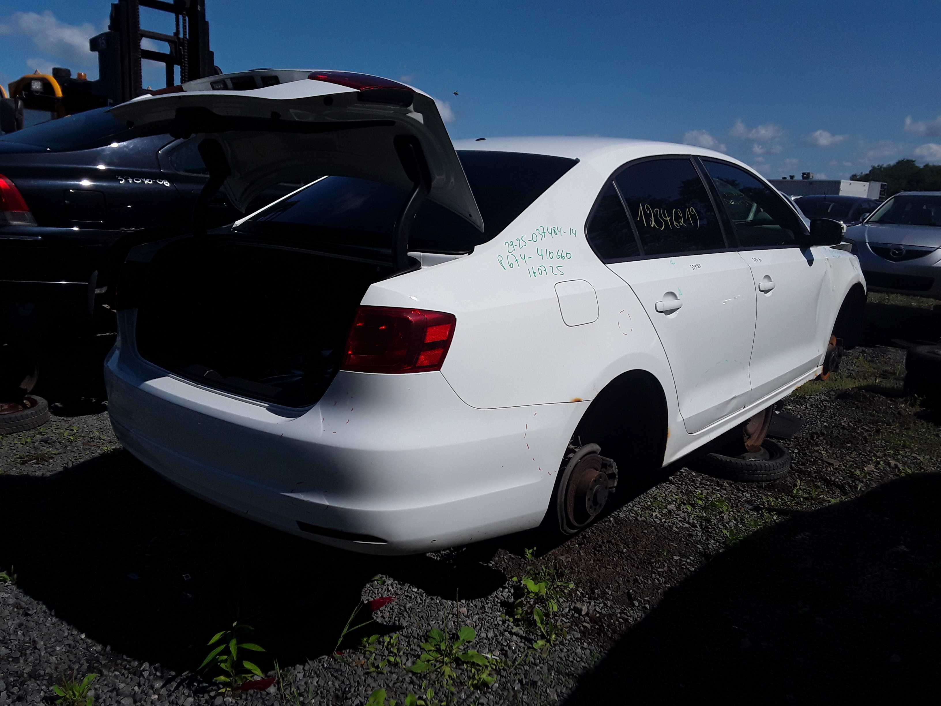 VOLKSWAGEN JETTA 2014