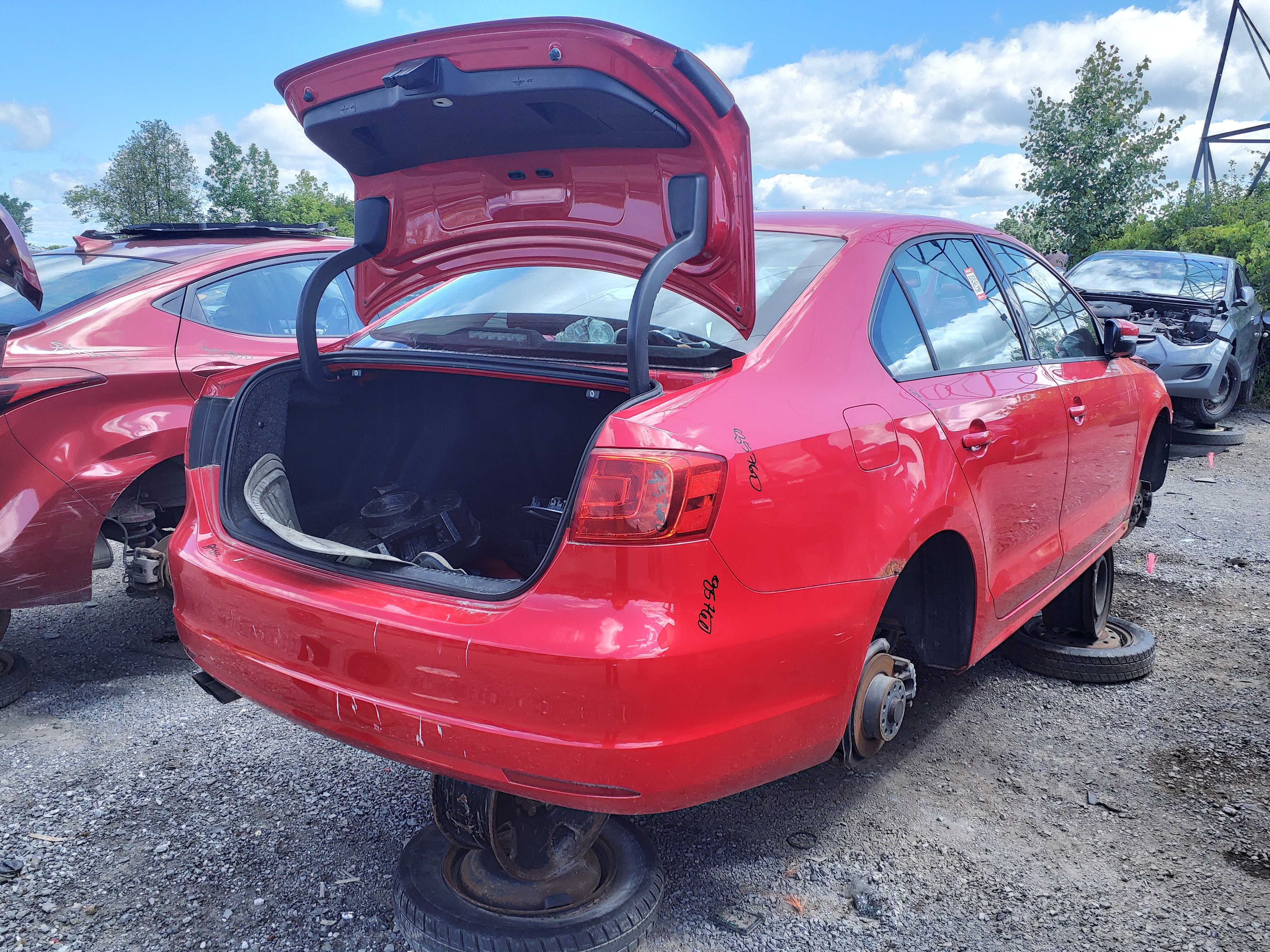 VOLKSWAGEN JETTA 2014