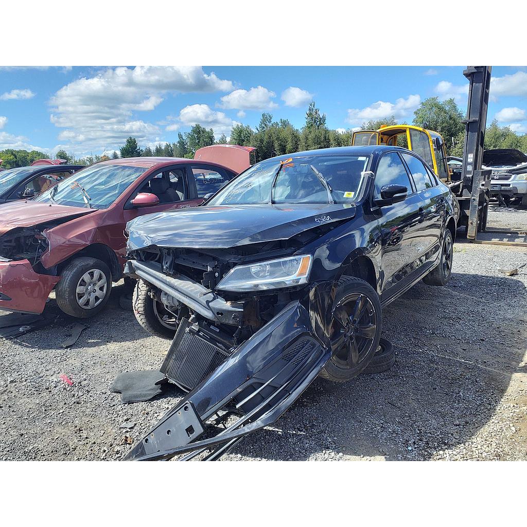VOLKSWAGEN JETTA 2015