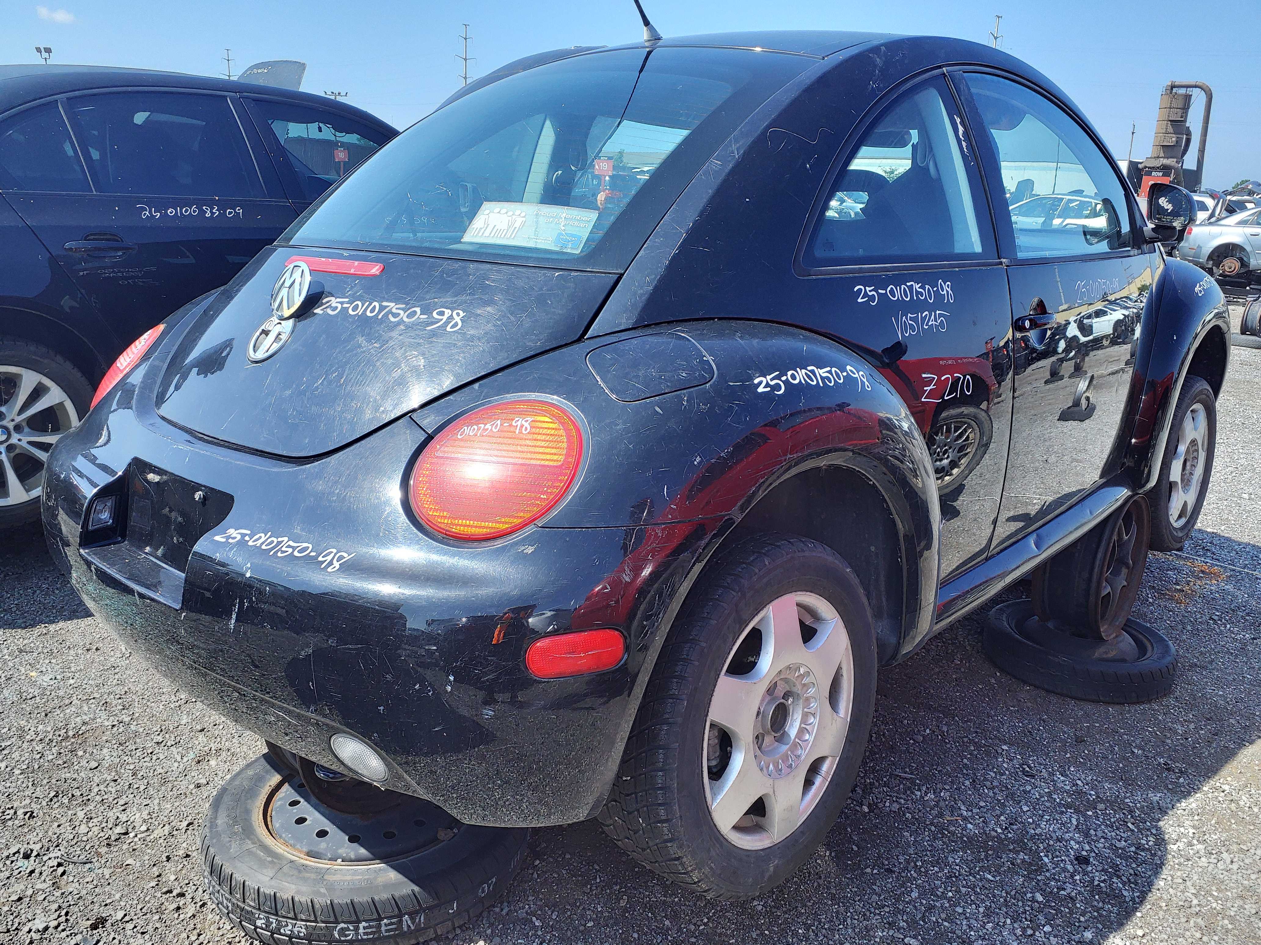 VOLKSWAGEN NEW BEETLE 1998